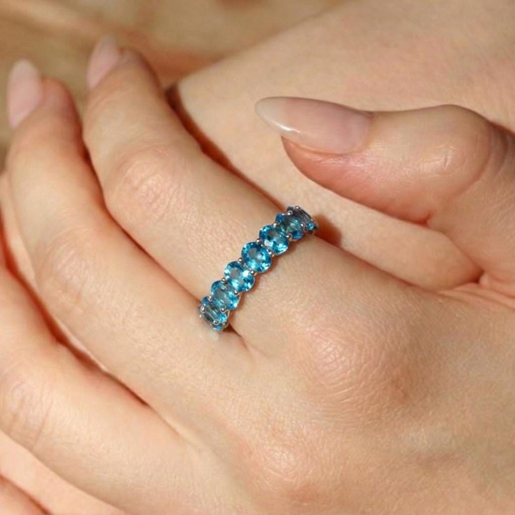 2.1CT Oval Blue Zircon Wedding Band, Shared Prong Blue Zircon Ring, Almost Eternity Ring, Classic Stackable December Birthstone Band