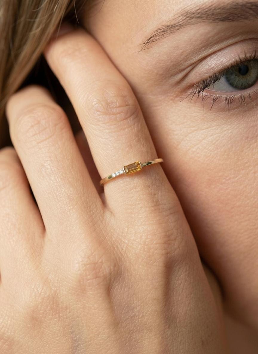 Dainty Baguette Citrine Ring, Minimalist November Birthstone Ring, Personalized Birthstone Band, Perfect Gift for Mom-Wife-Daughter