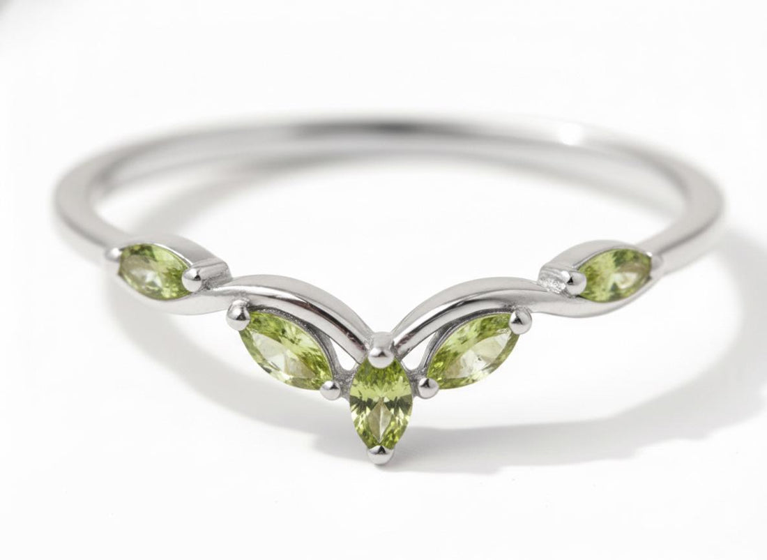 Curved Peridot Marquise Cluster Band, 18K Gold August Birthstone V-Shaped Ring, Dainty Green Peridot Enhancer