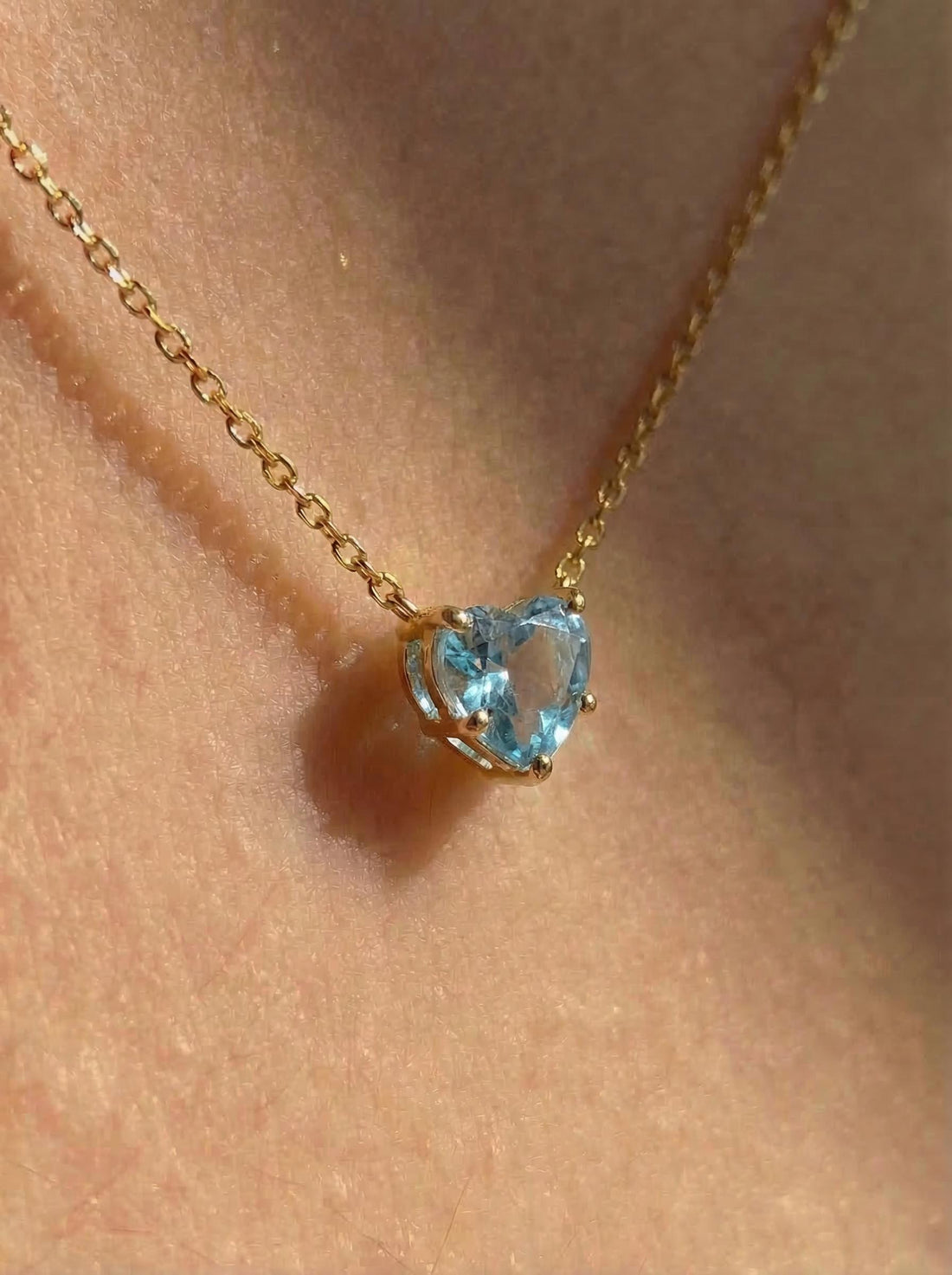 Aquamarine Heart Pendant for Her – March Birthstone Gift – 18K Gold Minimalist Jewelry