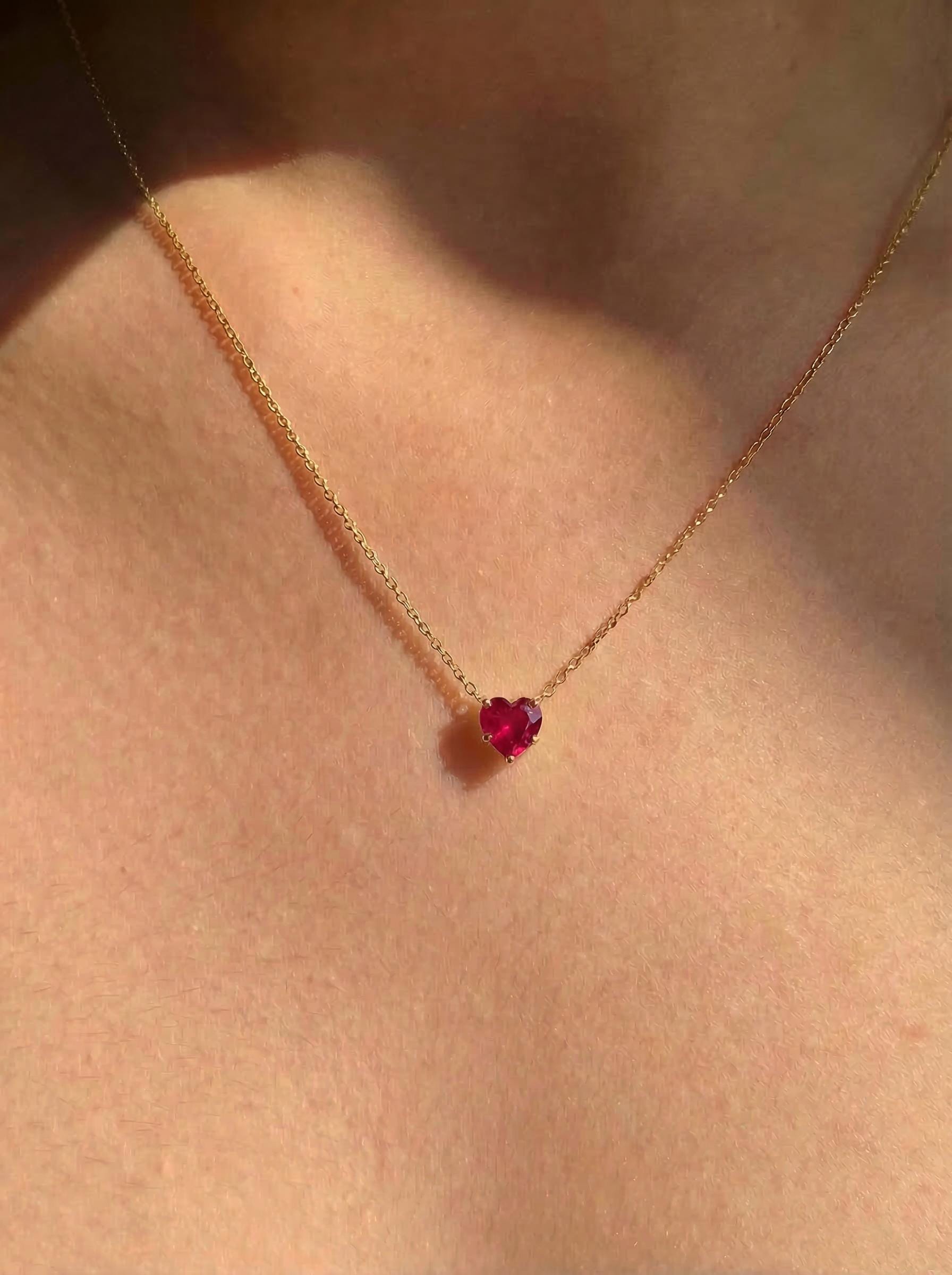 Dainty Gold Heart Garnet Necklace | Delicate Red Gemstone Pendant | January Birthstone Jewelry | Minimalist Love Gift for Her, Anniversary