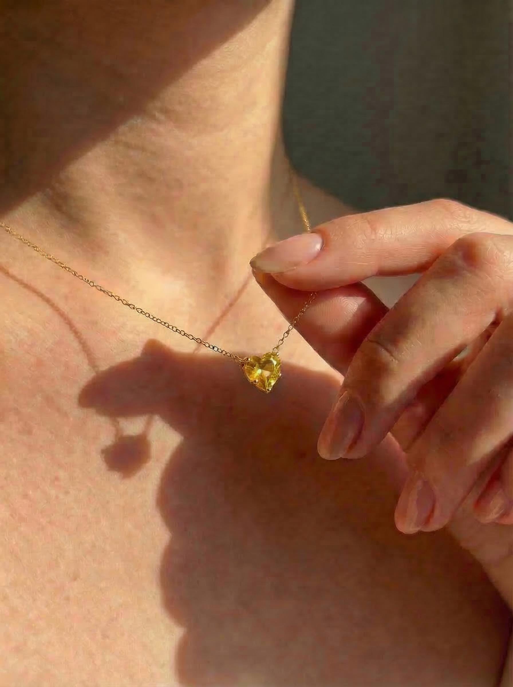 Dainty Gold Heart Citrine Necklace, Minimalist November Birthstone Jewelry, Delicate Gemstone Pendant, Romantic Gift for Her