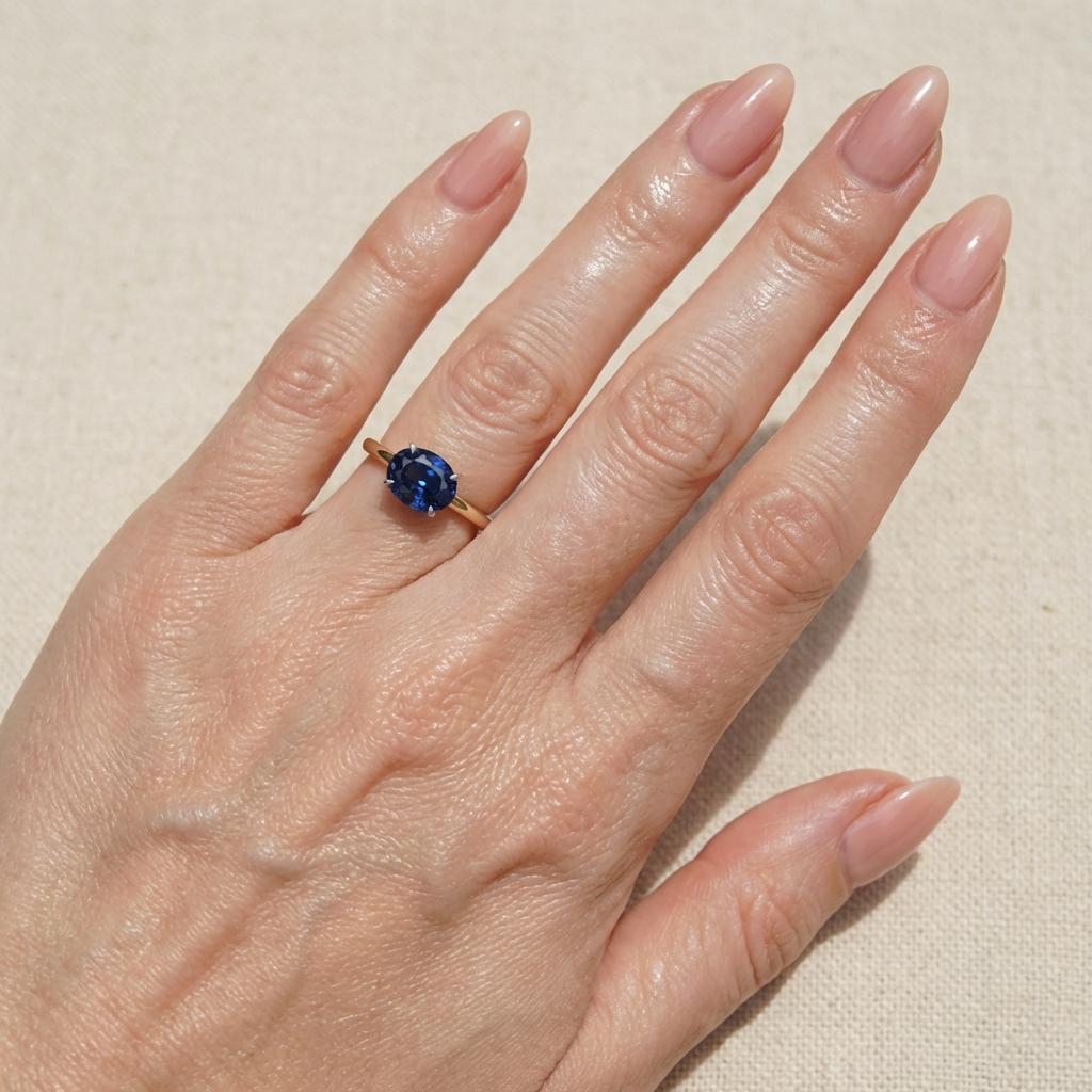 2.0 CT East West Oval Cut Sapphire Birthstone Ring for Mom, Yellow Gold Vermeil Two Tone Ring, Dainty Travel Engagement Ring