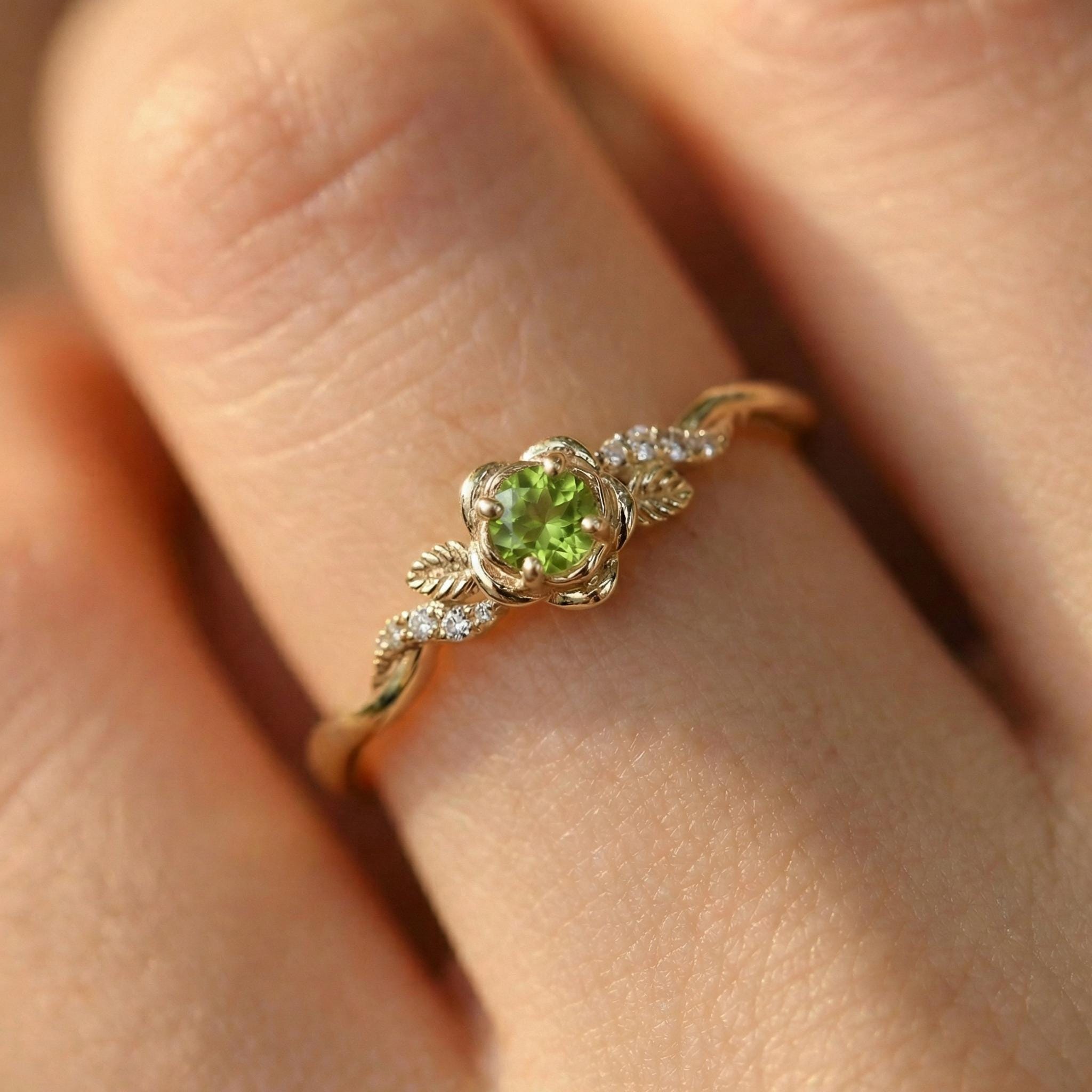 Flower Peridot Engagement Ring, Floral Twist Promise Ring for Women, Nature Inspired Leaf Wedding Ring, August Birthstone