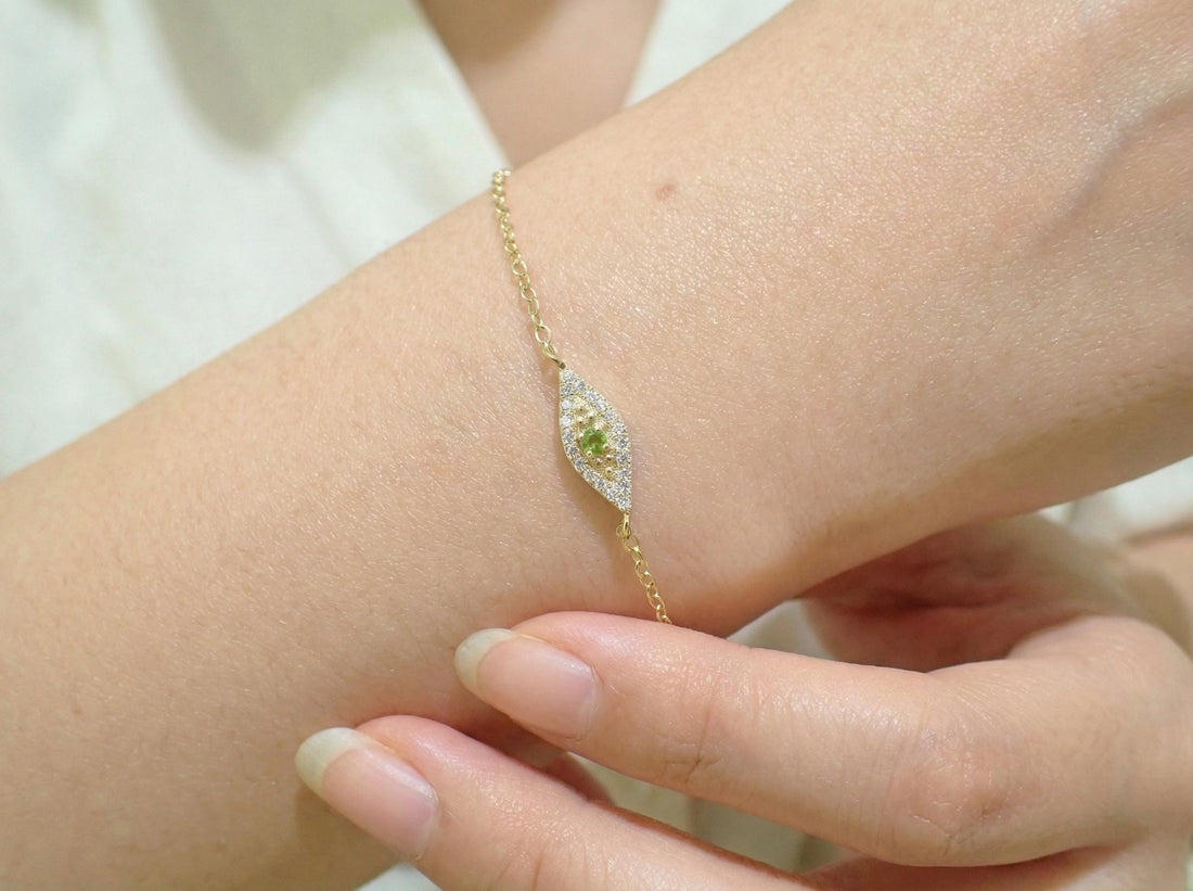 Peridot Evil Eye Bracelet, August Birthstone Protection Jewelry, Gold Talisman Bracelet, Bridesmaid Gift for Her
