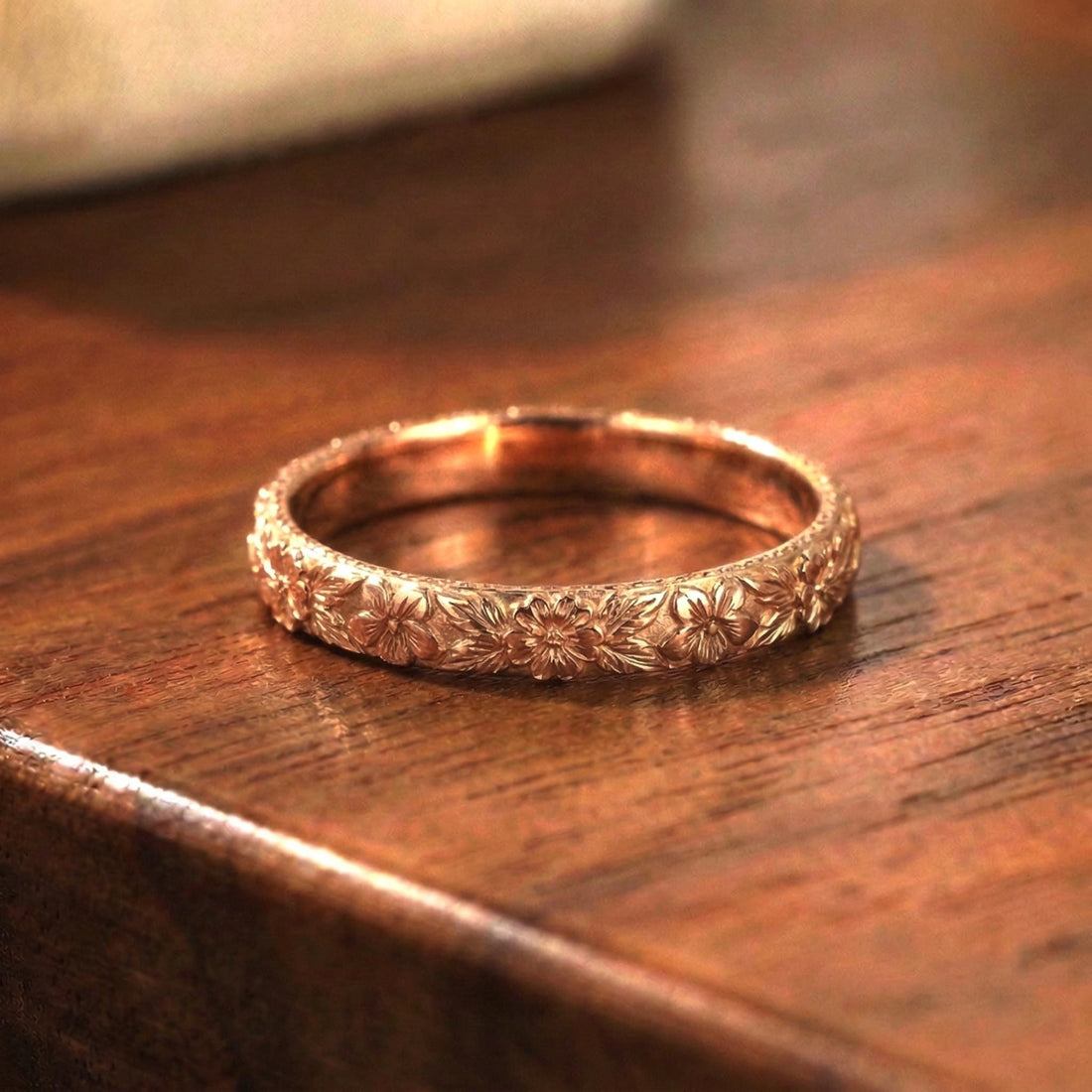Violet Primrose Floral Wedding Band, Unique Flower 10K/14K/18K Plain Gold Antique Ring, February Birth Flower Band
