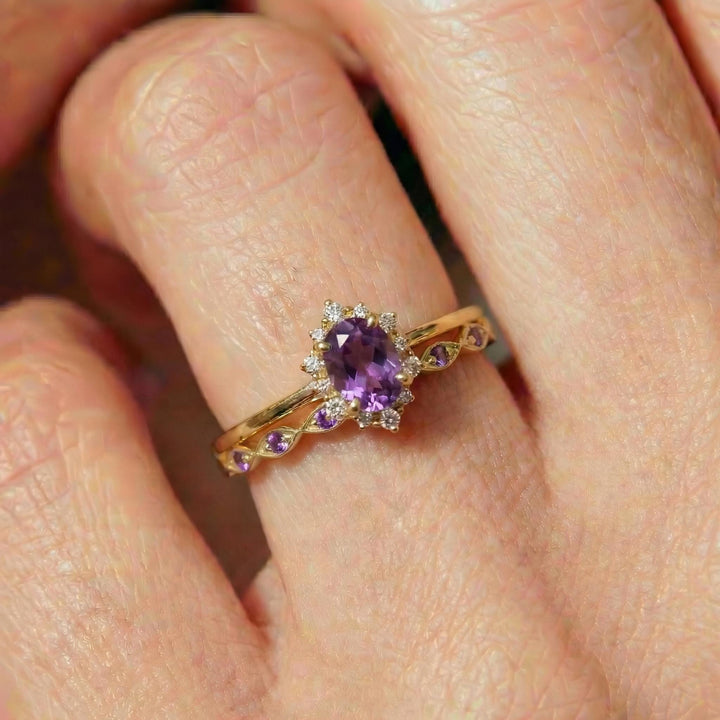 0.60ct Amethyst Engagement Ring Set, 18K Solid Gold Vintage Halo Wedding Ring for Women, Oval Bridal Set February Birthstone