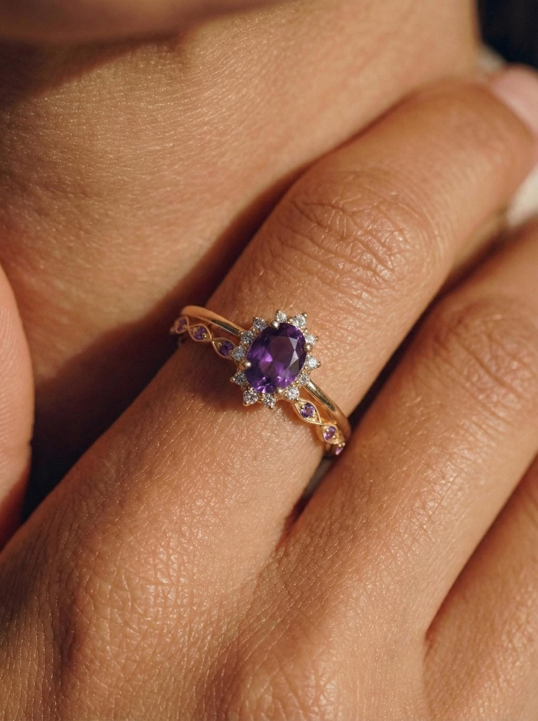 0.60ct Amethyst Engagement Ring Set, 18K Solid Gold Vintage Halo Wedding Ring for Women, Oval Bridal Set February Birthstone