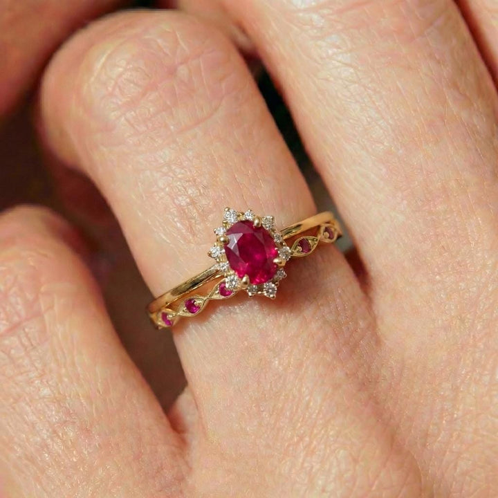 Ruby Halo Engagement Ring Set, Oval July Birthstone Bridal Set, Vintage Gold Wedding Ring, Bridesmaid Gift