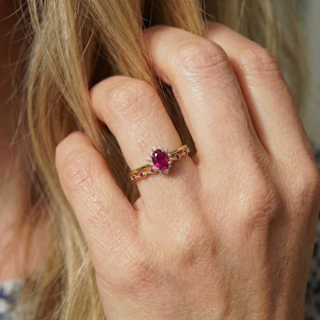 Ruby Halo Engagement Ring Set, Oval July Birthstone Bridal Set, Vintage Gold Wedding Ring, Bridesmaid Gift