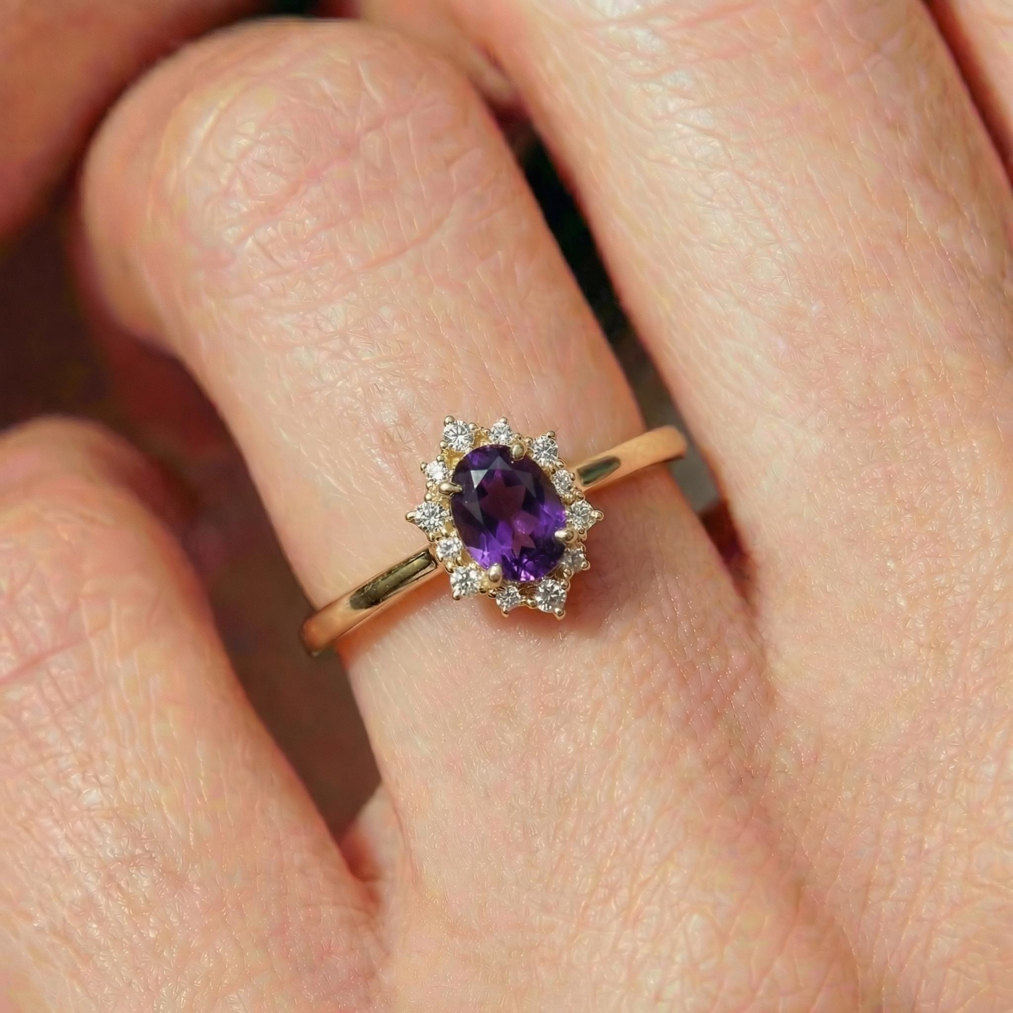 0.60ct Amethyst Engagement Ring Set, 18K Solid Gold Vintage Halo Wedding Ring for Women, Oval Bridal Set February Birthstone