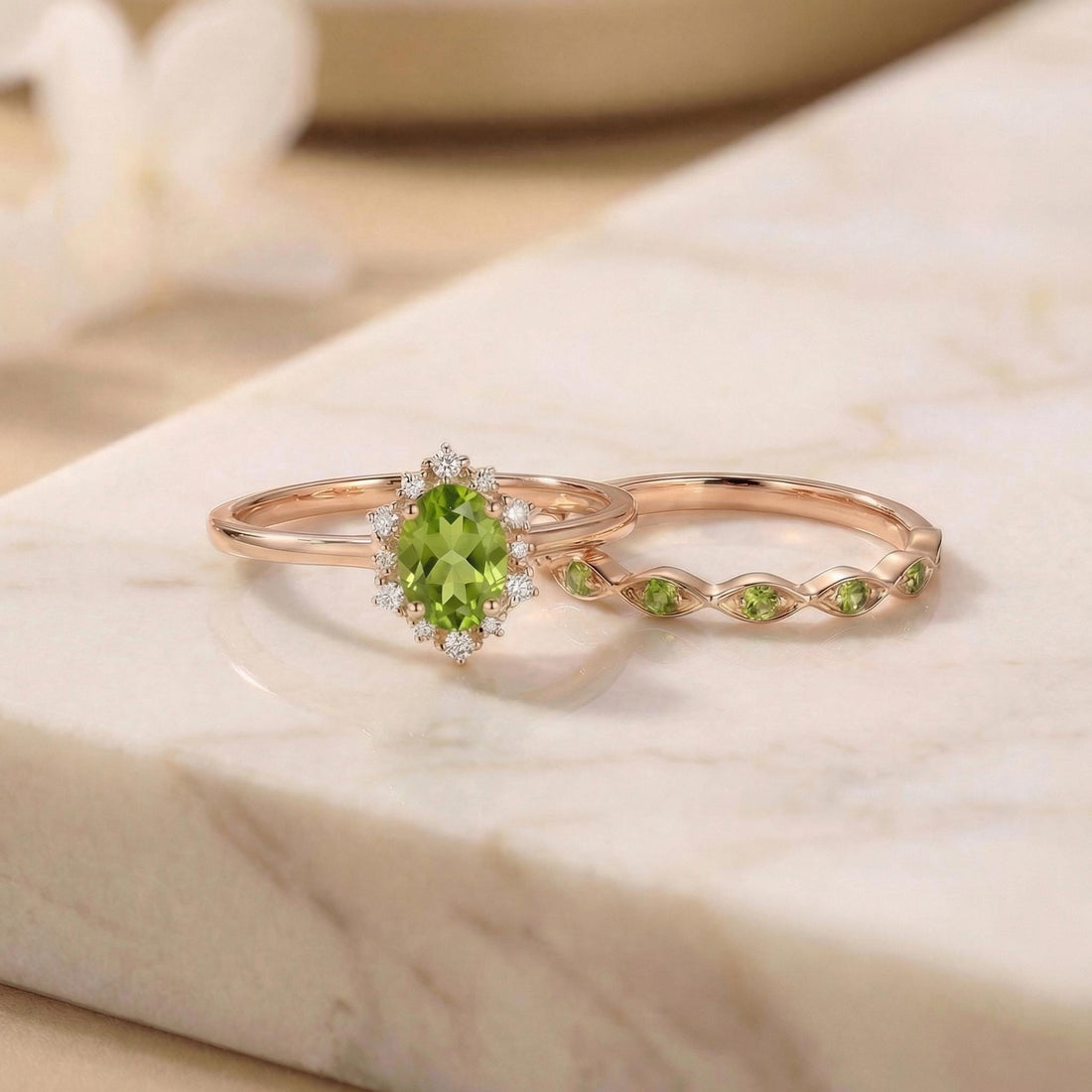 0.60ct Peridot Engagement Ring Set, 18K Solid Gold Vintage Halo Wedding Ring for Women, Oval Bridal Set August Birthstone