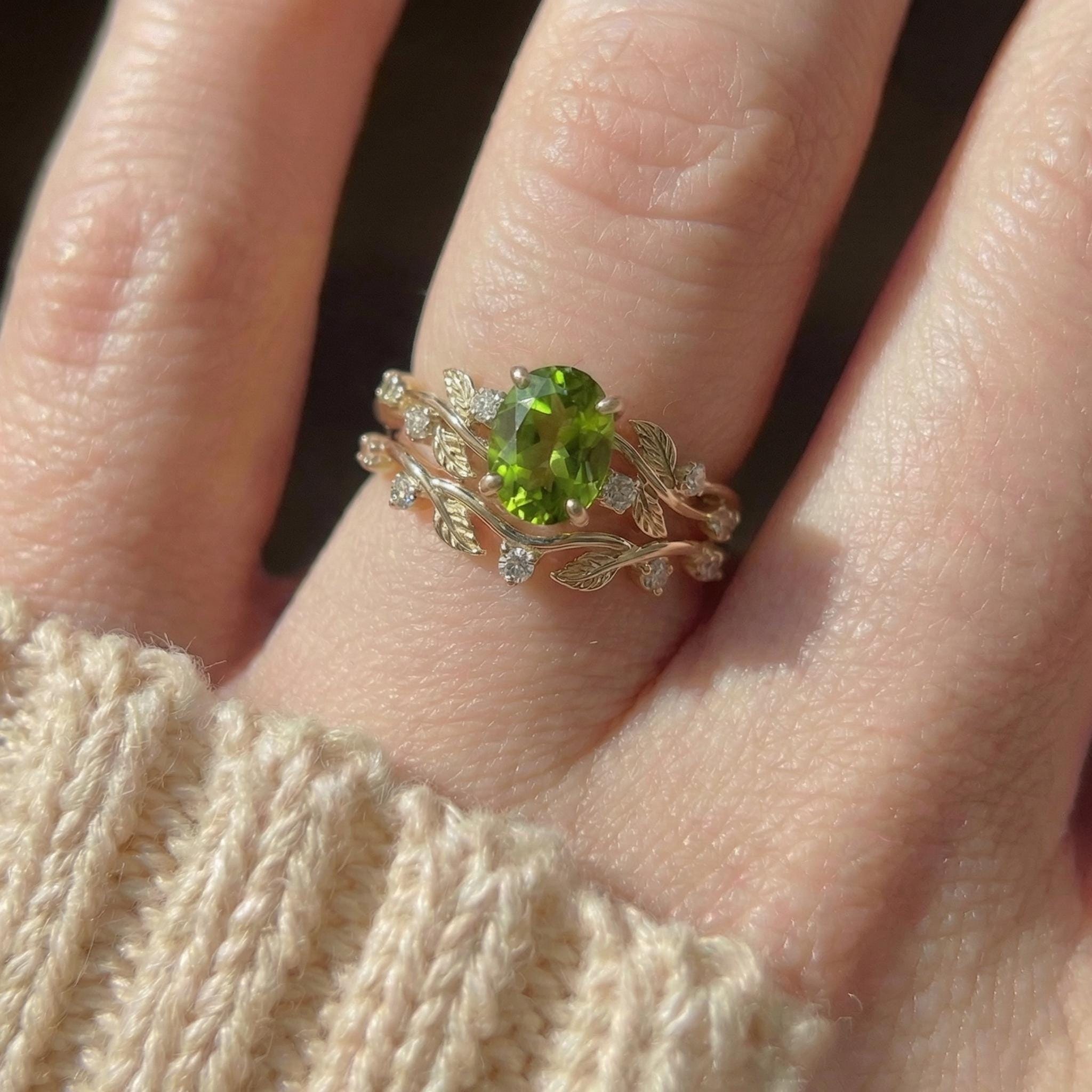 Nature Inspired Leaf Branch Peridot Ring – Gift for Mom – Leaf Branch Peridot Ring