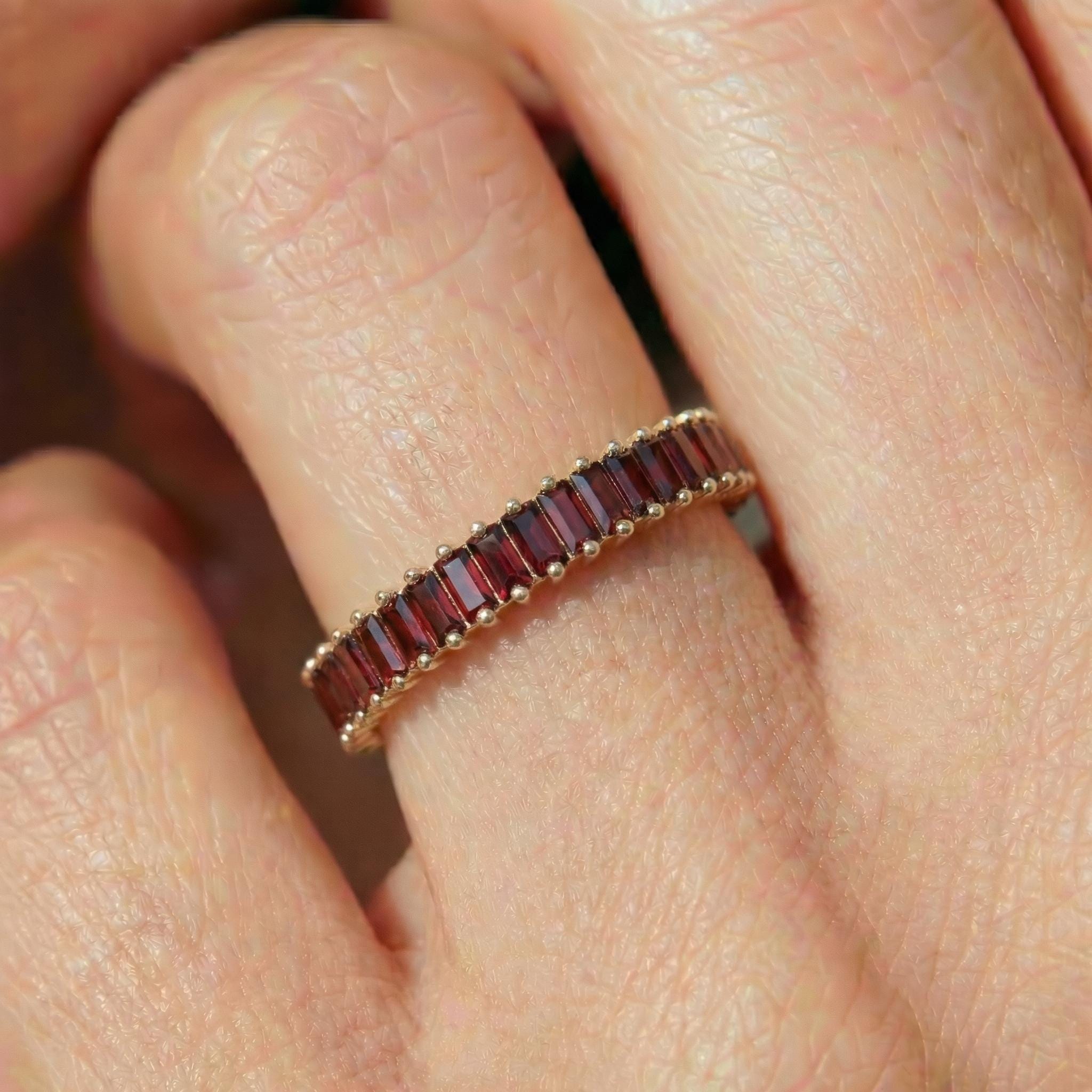 Baguette Garnet Wedding Band, 18K Gold Stackable Ring, Promise Ring Gift for Women, January Birthstone