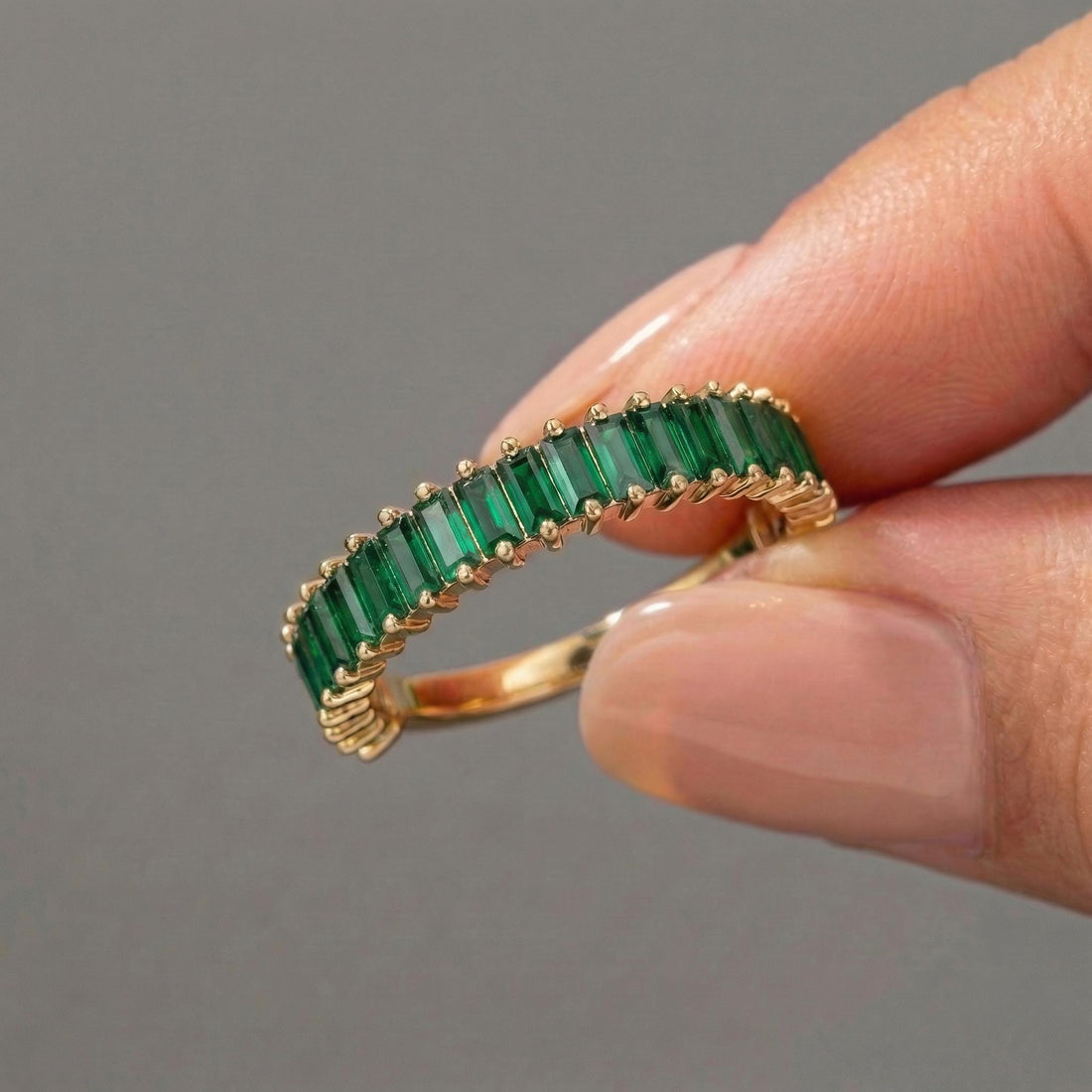 Baguette Emerald Wedding Band, 18K Gold Stackable Ring, Promise Ring Gift for Women, May Birthstone