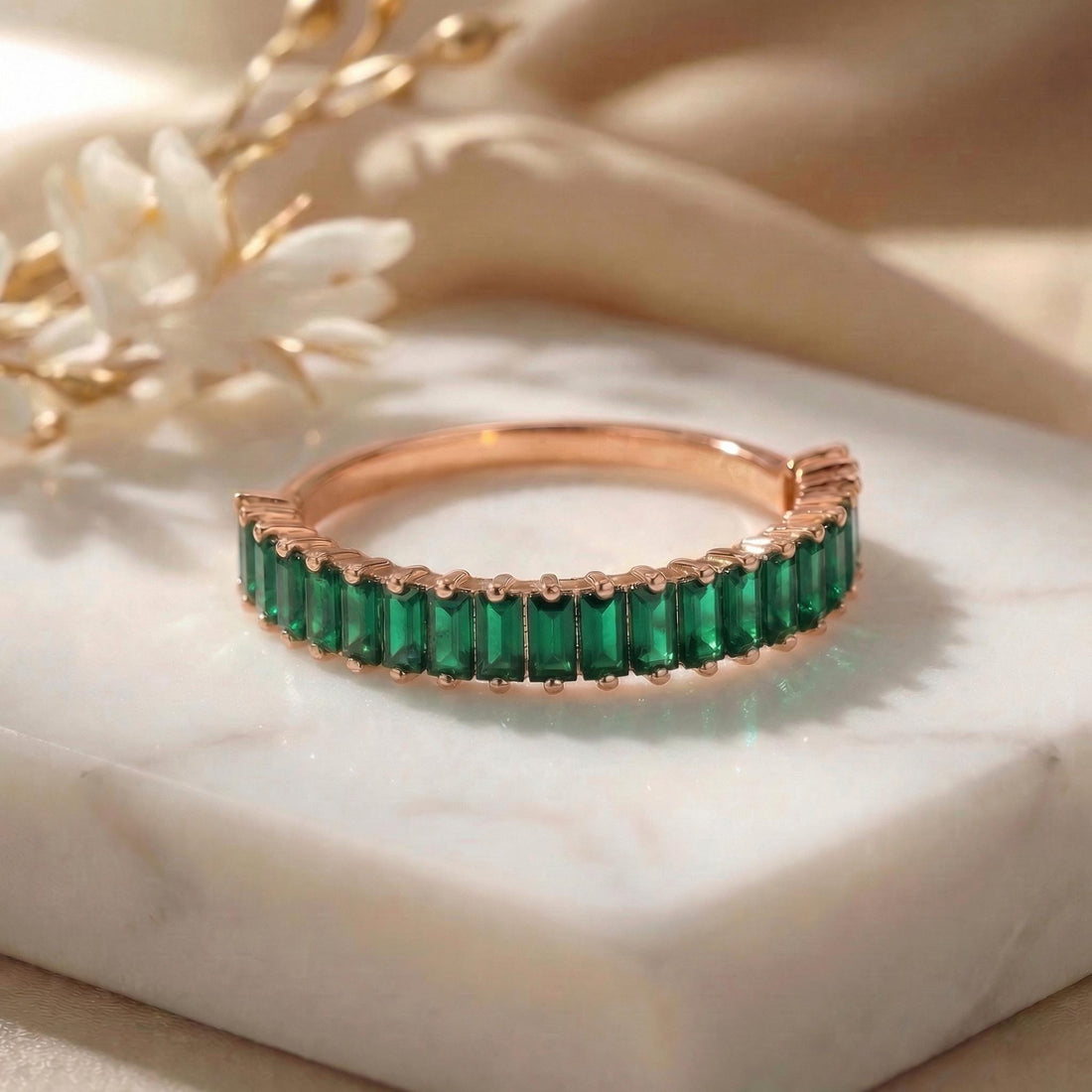 Baguette Emerald Wedding Band, 18K Gold Stackable Ring, Promise Ring Gift for Women, May Birthstone