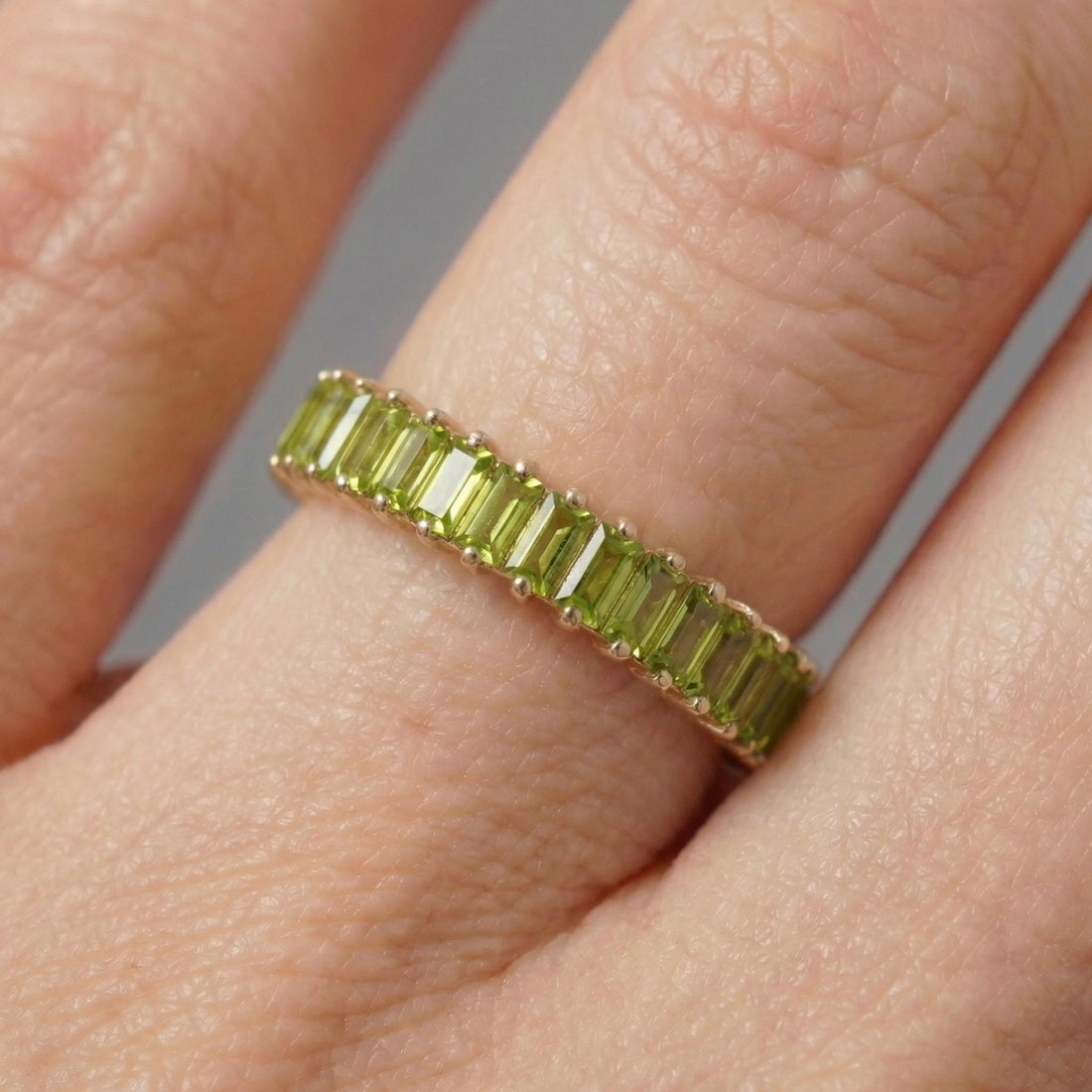 Baguette Peridot Wedding Band, 18K Gold Stackable Ring, Promise Ring Gift for Women, January Birthstone