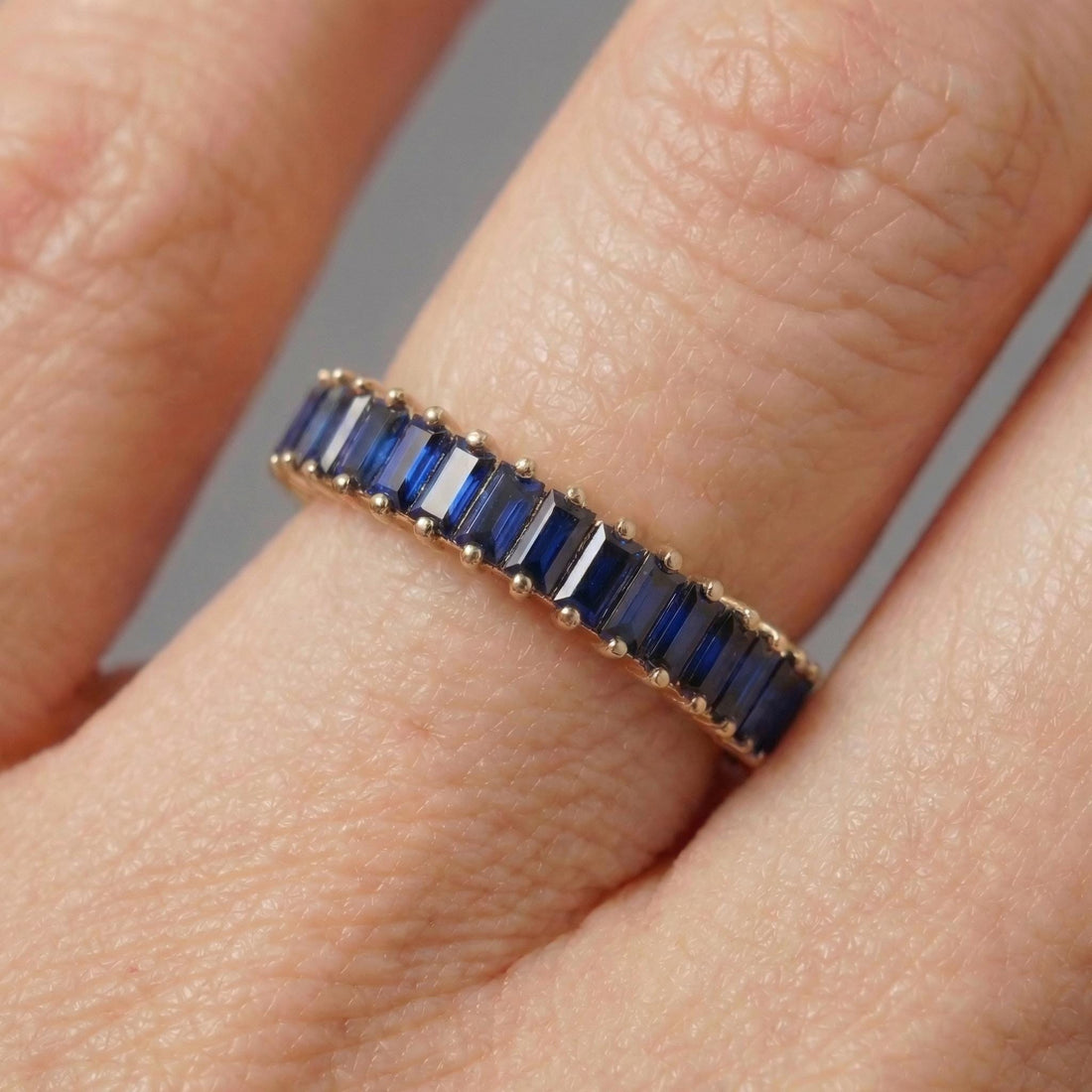 Baguette Blue Sapphire Wedding Band, 18K Gold Stackable Ring, Promise Ring Gift for Women, September Birthstone