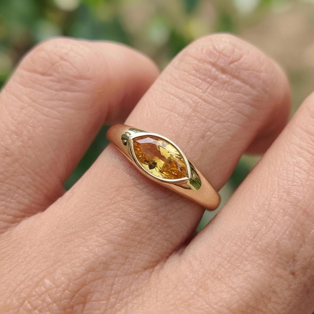 1.5ct Marquise Bezel Citrine Ring, 14K Solid Gold Signet Engagement Ring, Minimalist Pinky Promise Gift, November Birthstone Ring