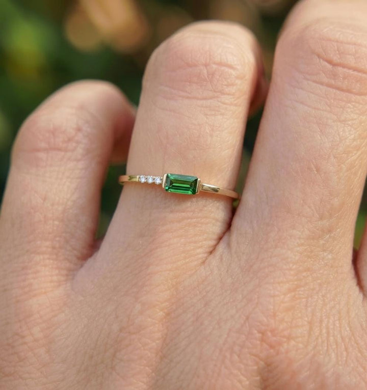 Dainty Baguette Green Sapphire Ring, Minimalist Birthstone Stacking Ring, September Birthstone Ring