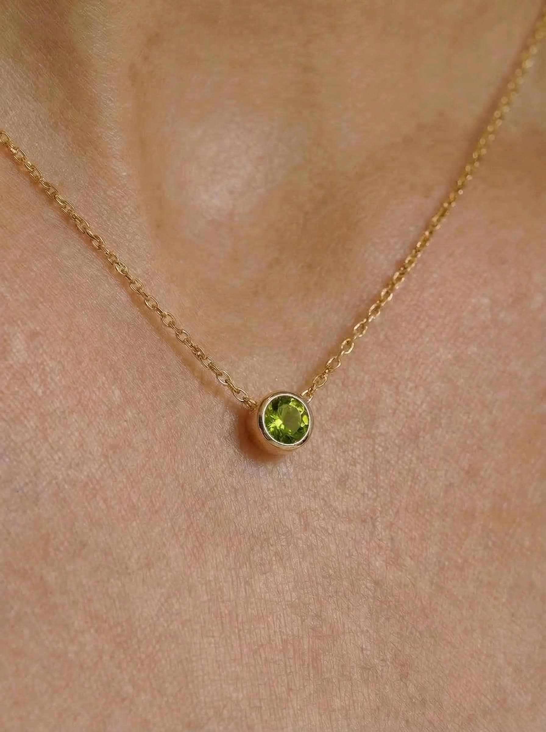 Dainty Peridot Necklace Gold Bezel Setting | August Birthstone Jewelry | Minimalist Everyday Green Gemstone Pendant | Gift for Her