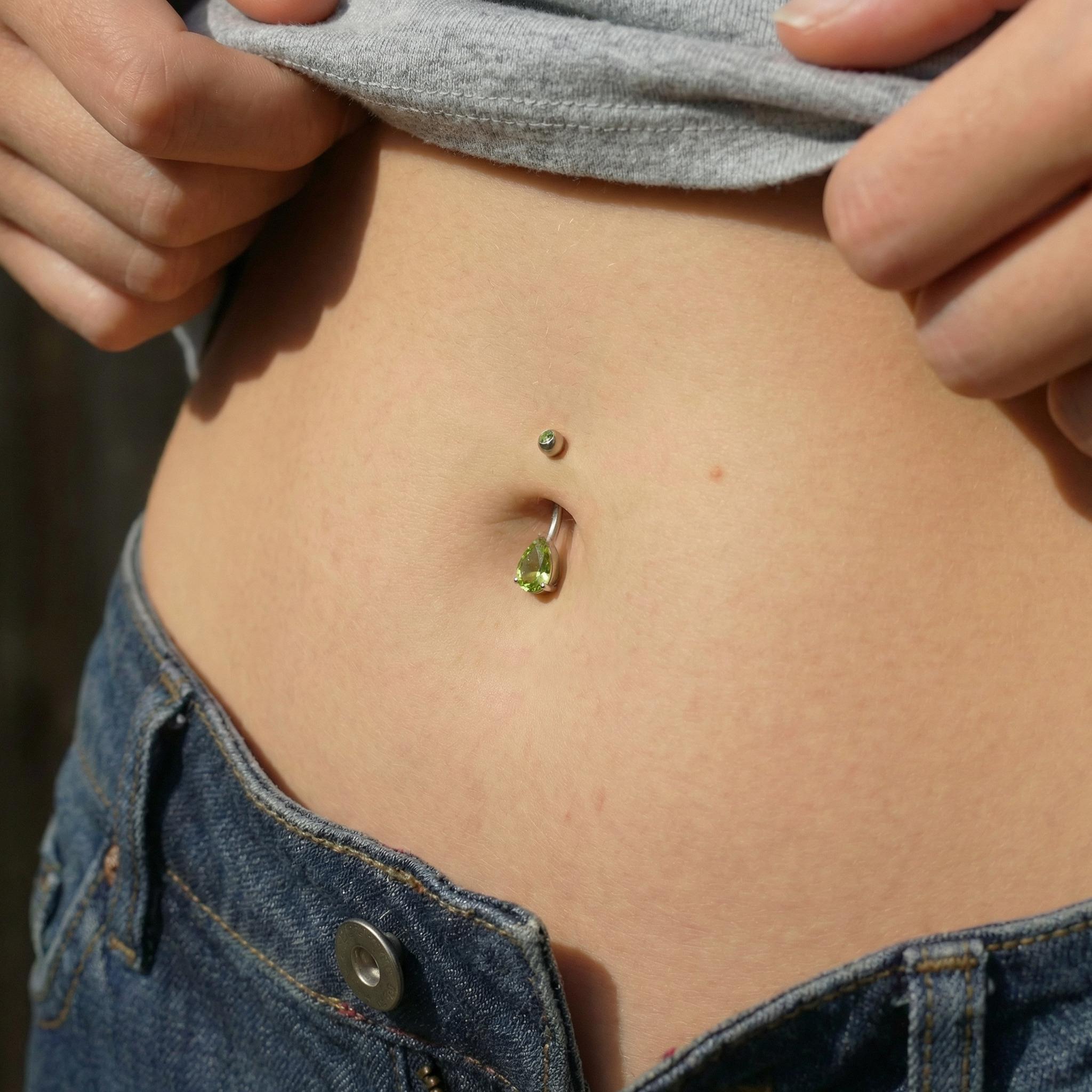 Elegant Peridot Teardrop Belly Button Ring | Dainty Gold Navel Piercing Jewelry | August Birthstone Gift for Her | Sparkling Body Jewelry