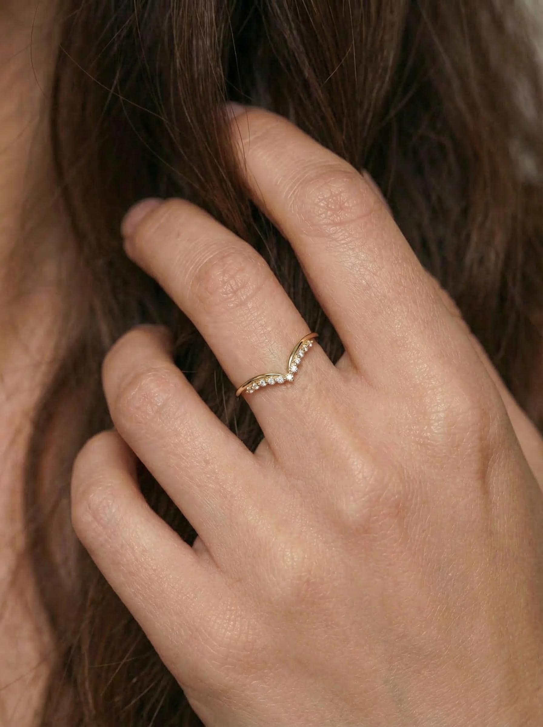 Delicate Moissanite Curved Wedding Band, Curve Stacking Ring, Matching Wedding Ring Gift for Women, Crown Ring