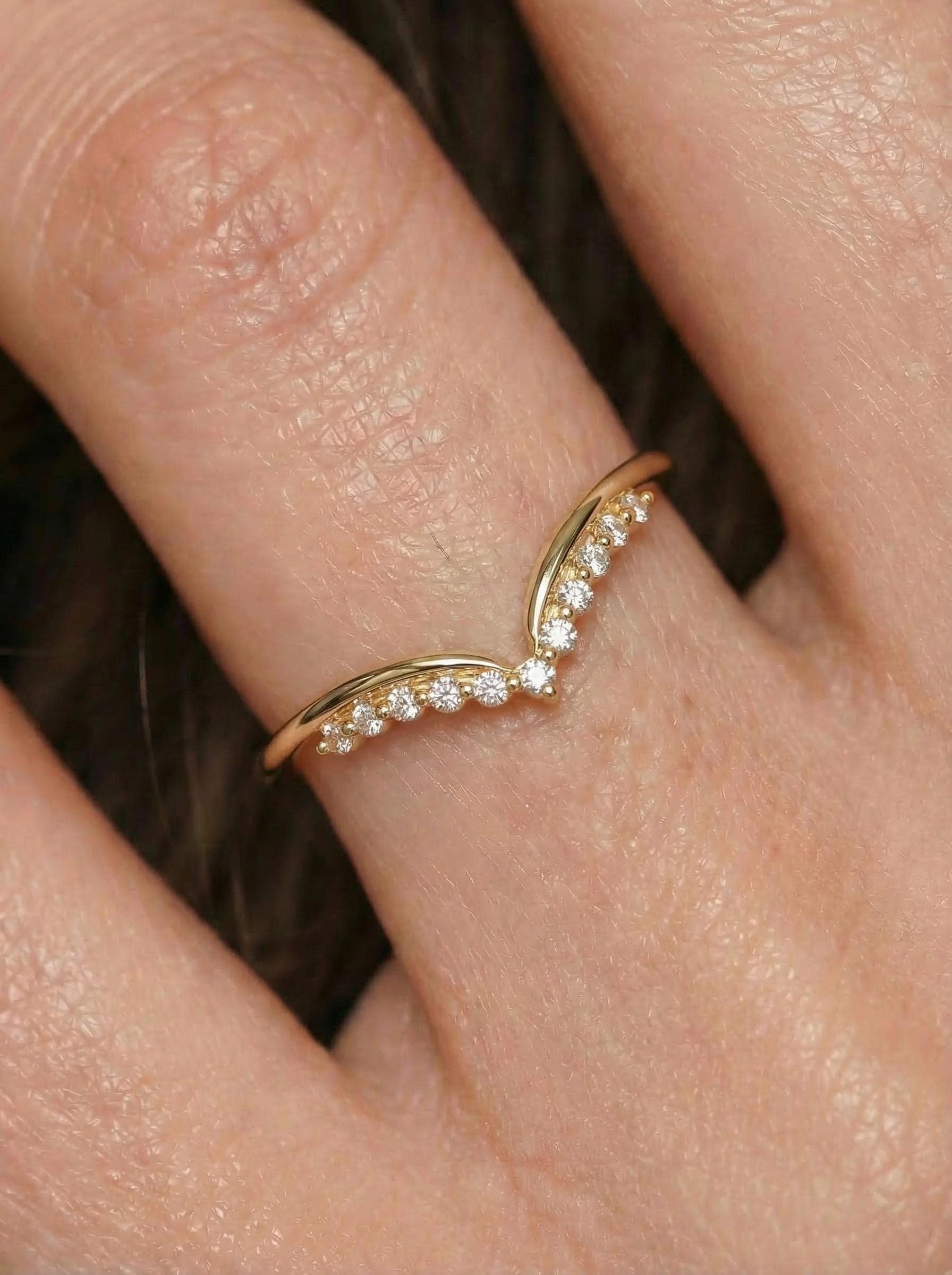 Delicate Moissanite Curved Wedding Band, Curve Stacking Ring, Matching Wedding Ring Gift for Women, Crown Ring