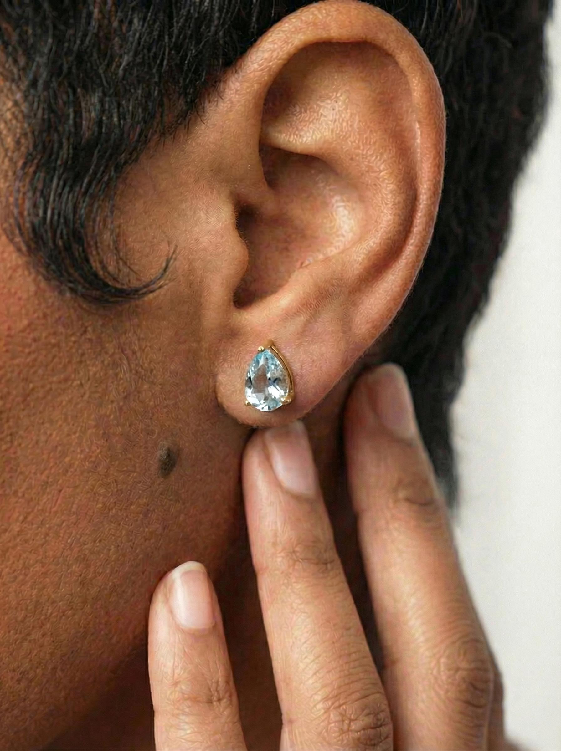 Dainty Pear Cut Aquamarine Stud Earrings in Gold | Teardrop Blue Gemstone Birthstone Jewelry | March Birthstone Gift for Her | Minimalist Ev