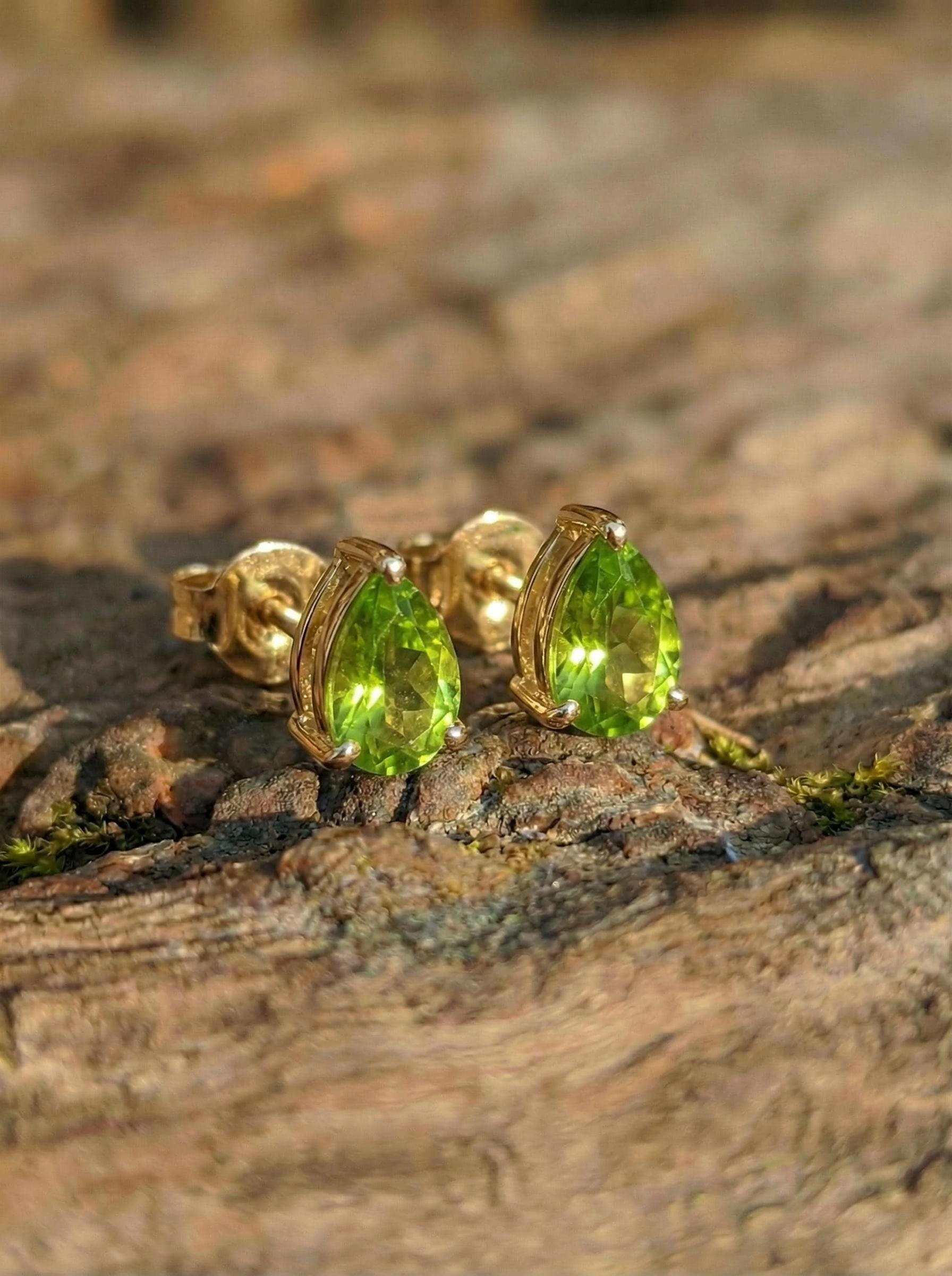 Vibrant Peridot Teardrop Stud Earrings - Genuine Pear Shape Peridot Gold Studs - Dainty August Birthstone Everyday Fine Jewelry Gift