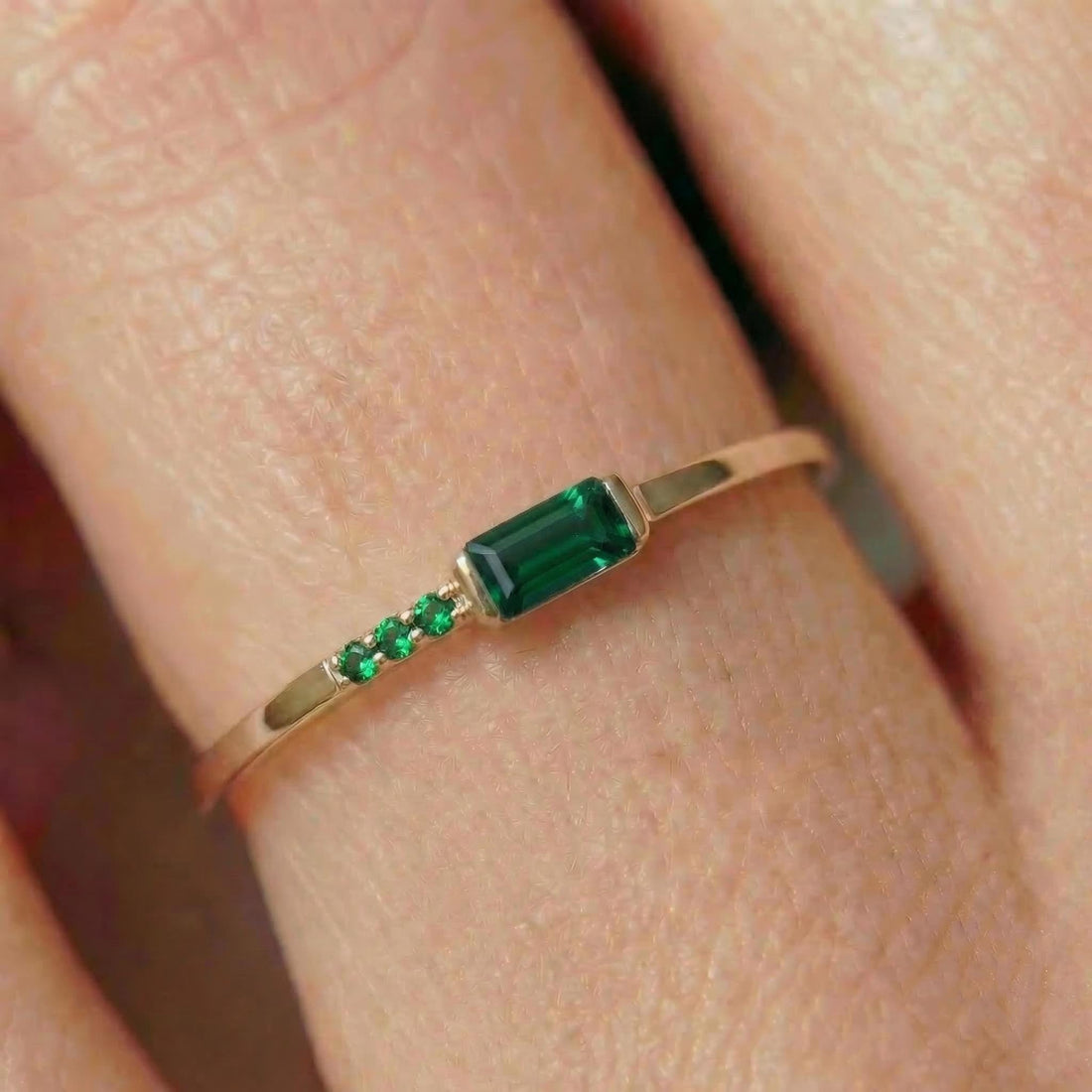 Baguette Green Sapphire Ring | Dainty Minimalist Stacking Band | September Birthstone Ring for Her