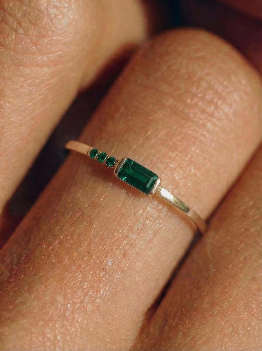 Baguette Green Sapphire Ring | Dainty Minimalist Stacking Band | September Birthstone Ring for Her