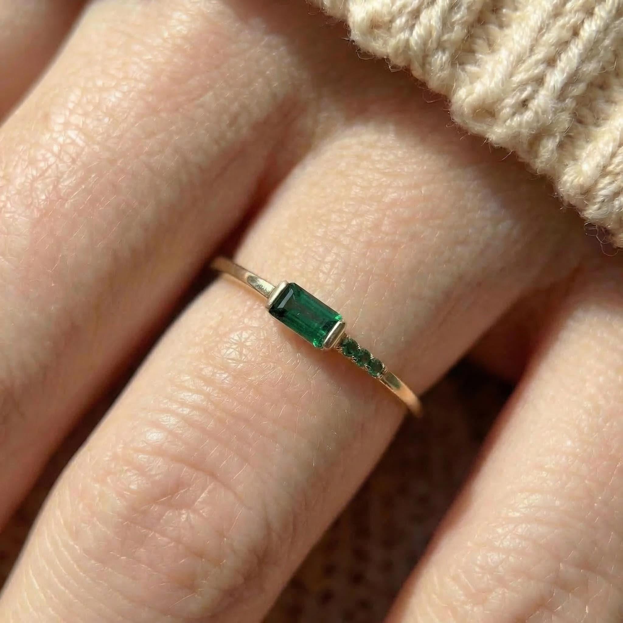 Baguette Green Sapphire Ring | Dainty Minimalist Stacking Band | September Birthstone Ring for Her