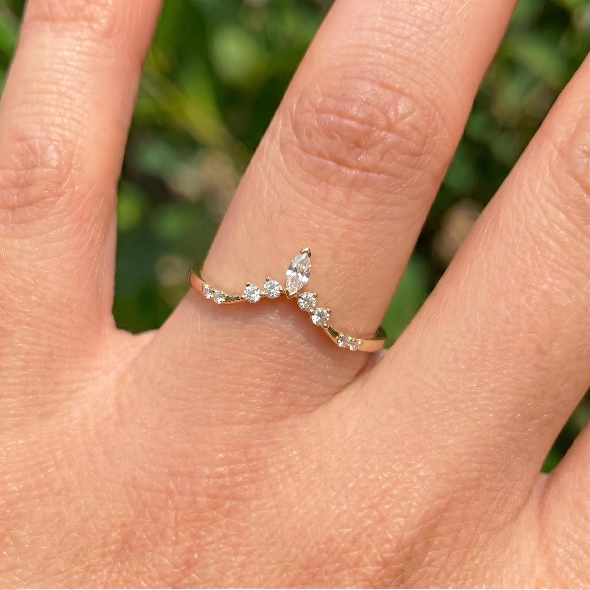 Moissanite Curved Wedding Band, Art Deco 10K/14K Solid Gold Ring, Chevron Stacking Band for Her, Minimalist Matching Band