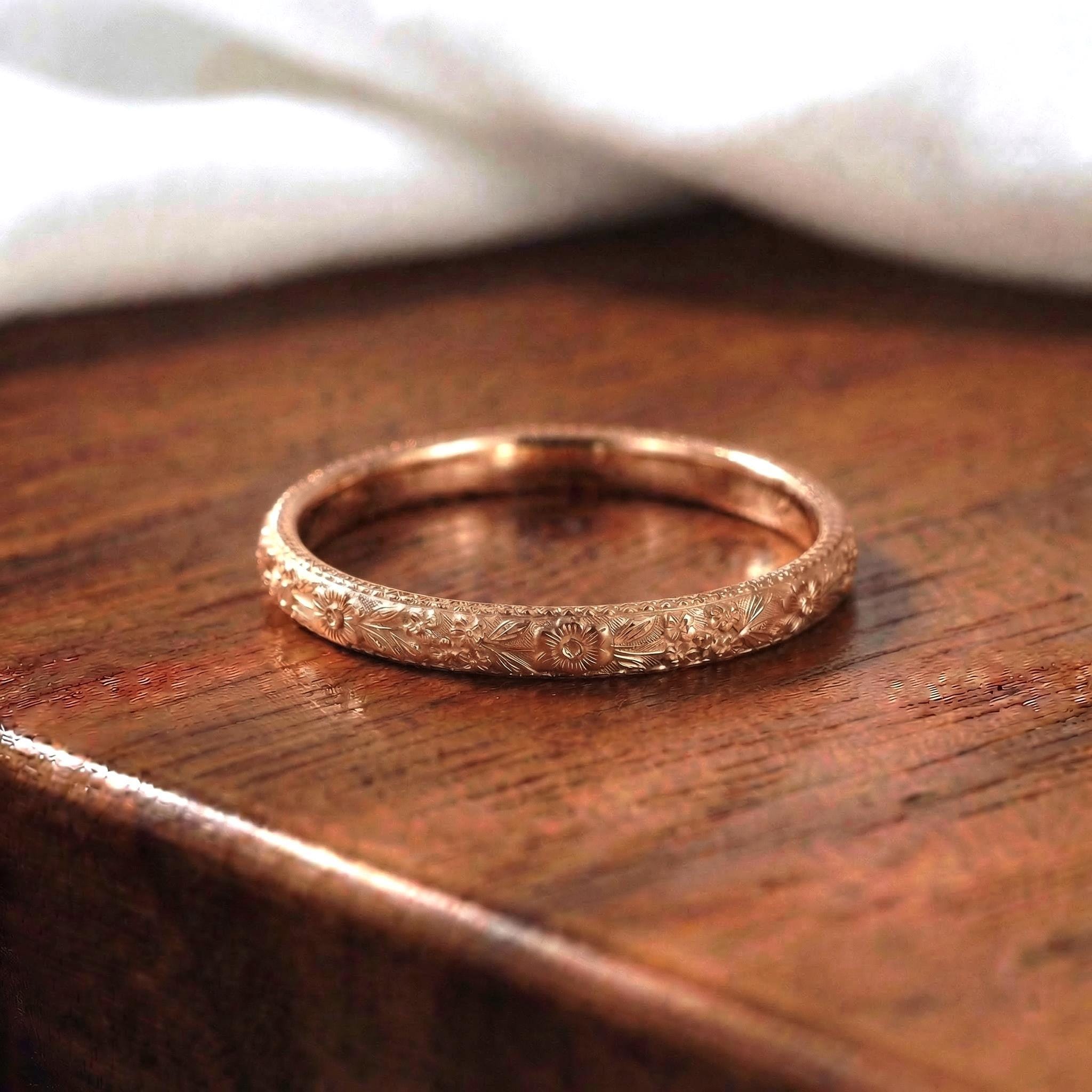 Vintage Gold Marigold Flower Ring, October Birth Flower Jewelry, Floral Botanical Wedding Band for Her