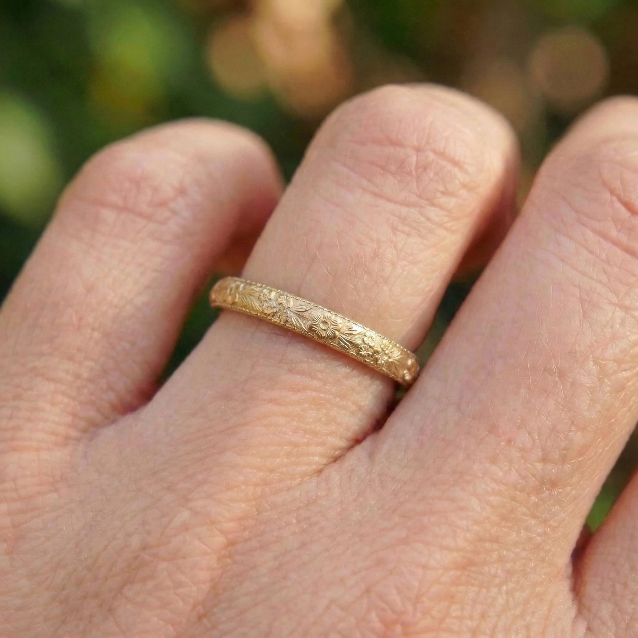 Vintage Gold Marigold Flower Ring, October Birth Flower Jewelry, Floral Botanical Wedding Band for Her