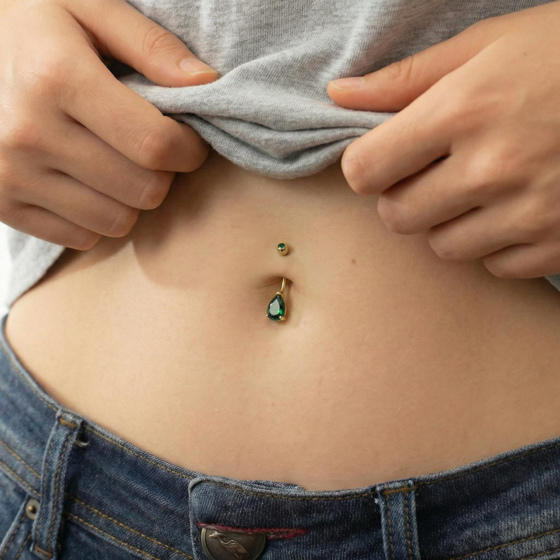 Sparkling Teardrop Emerald Belly Button Ring | Gold Tone Dangle Navel Piercing | Elegant Body Jewelry Gift for Her