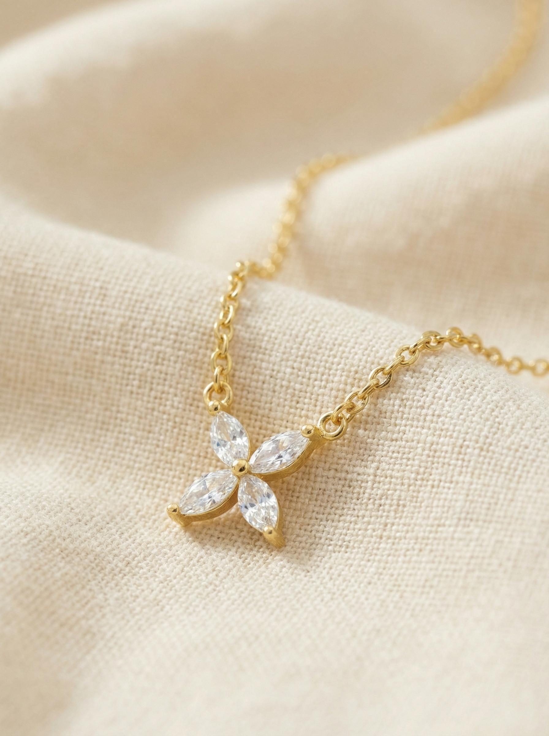 Bridesmaid Gift Moissanite Necklace, Marquise Flower Pendant, Dainty Silver Charm, Minimalist Bridal Party Jewelry, 4 Stone Starburst Choker