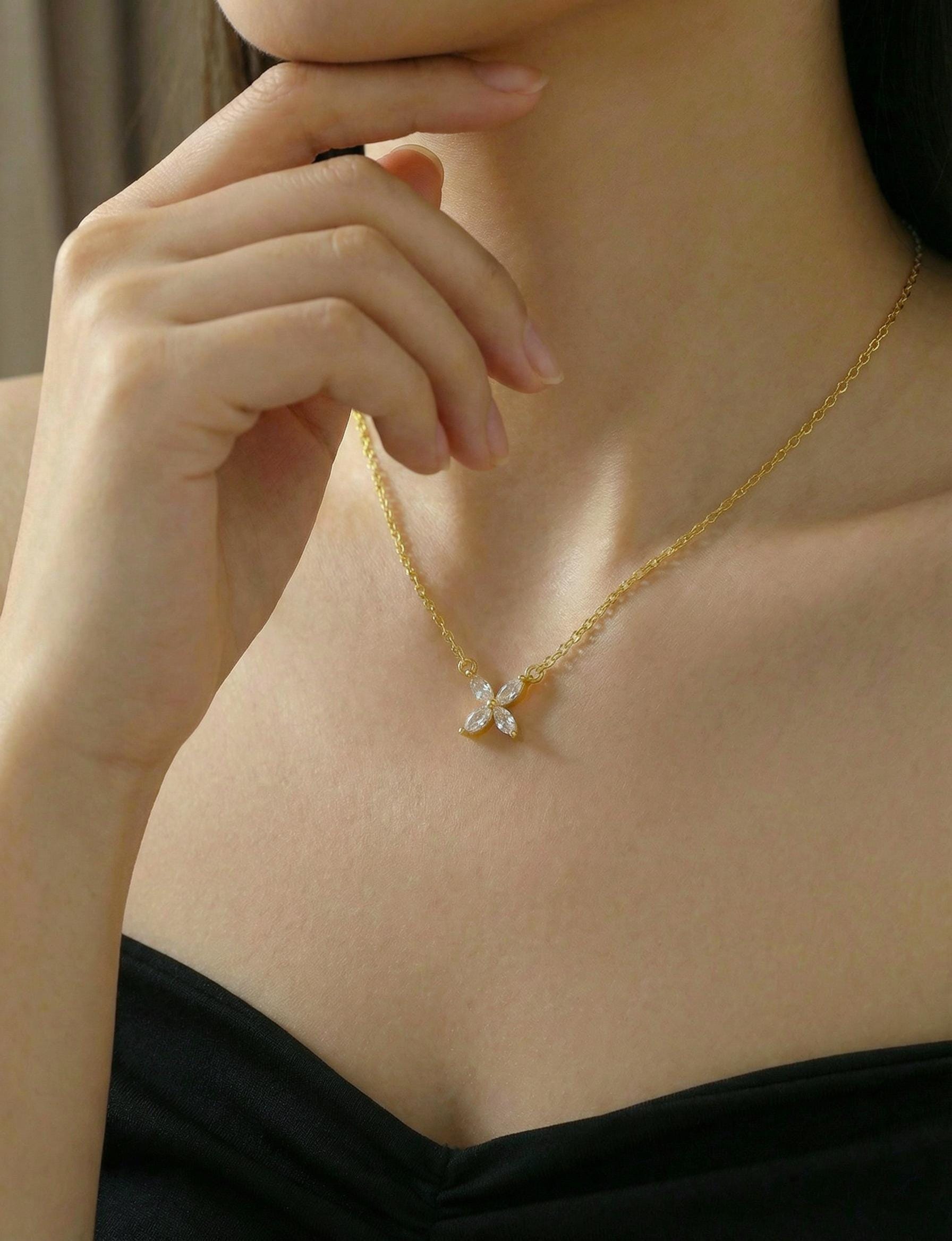 Bridesmaid Gift Moissanite Necklace, Marquise Flower Pendant, Dainty Silver Charm, Minimalist Bridal Party Jewelry, 4 Stone Starburst Choker