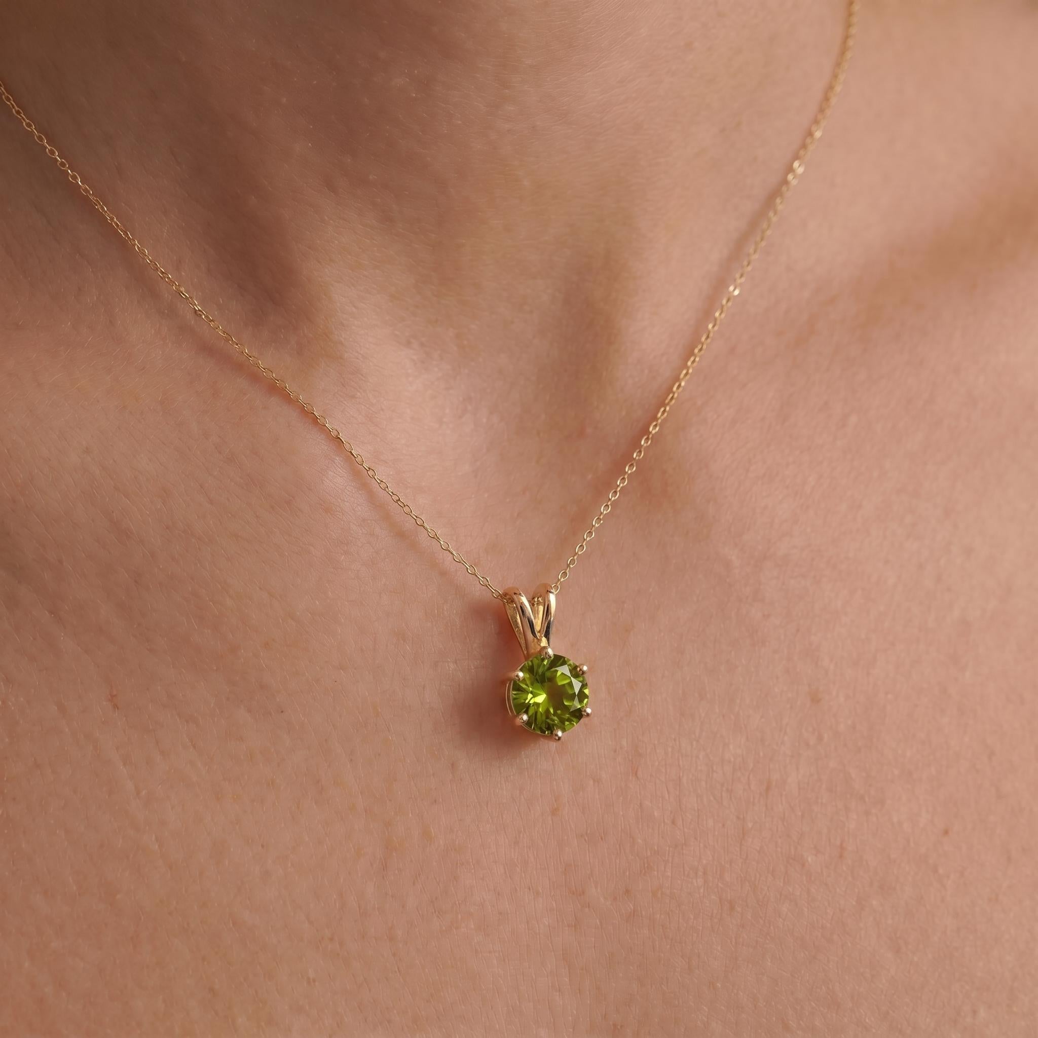Peridot Necklace, August Birthstone Pendant, Green Gemstone Solitaire Necklace, Dainty Minimalist Jewelry Gift for Her