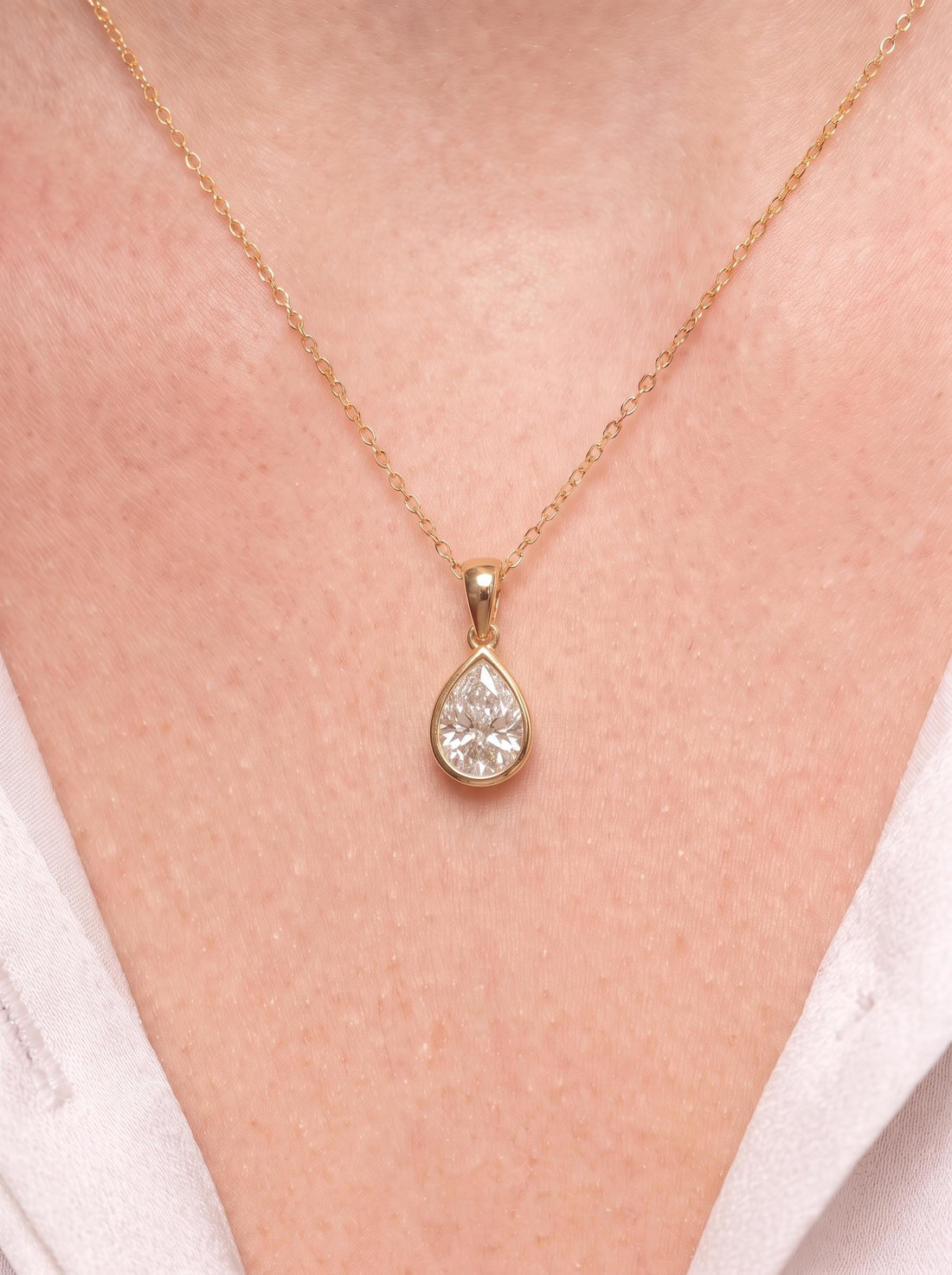 Dainty Pear Moissanite Necklace, Gold Bezel Set Teardrop Pendant, Delicate Solitaire Diamond Alternative, Minimalist Everyday Jewelry Gift