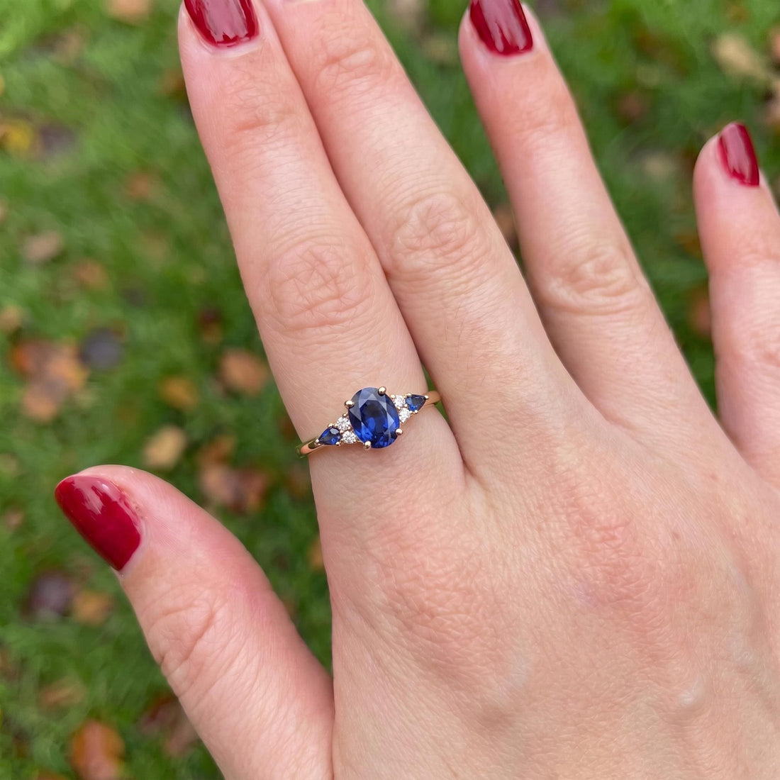 Oval Sapphire Ring for Women | Rose Gold Vintage Cluster Design | Blue Gemstone Anniversary Gift Jewelry