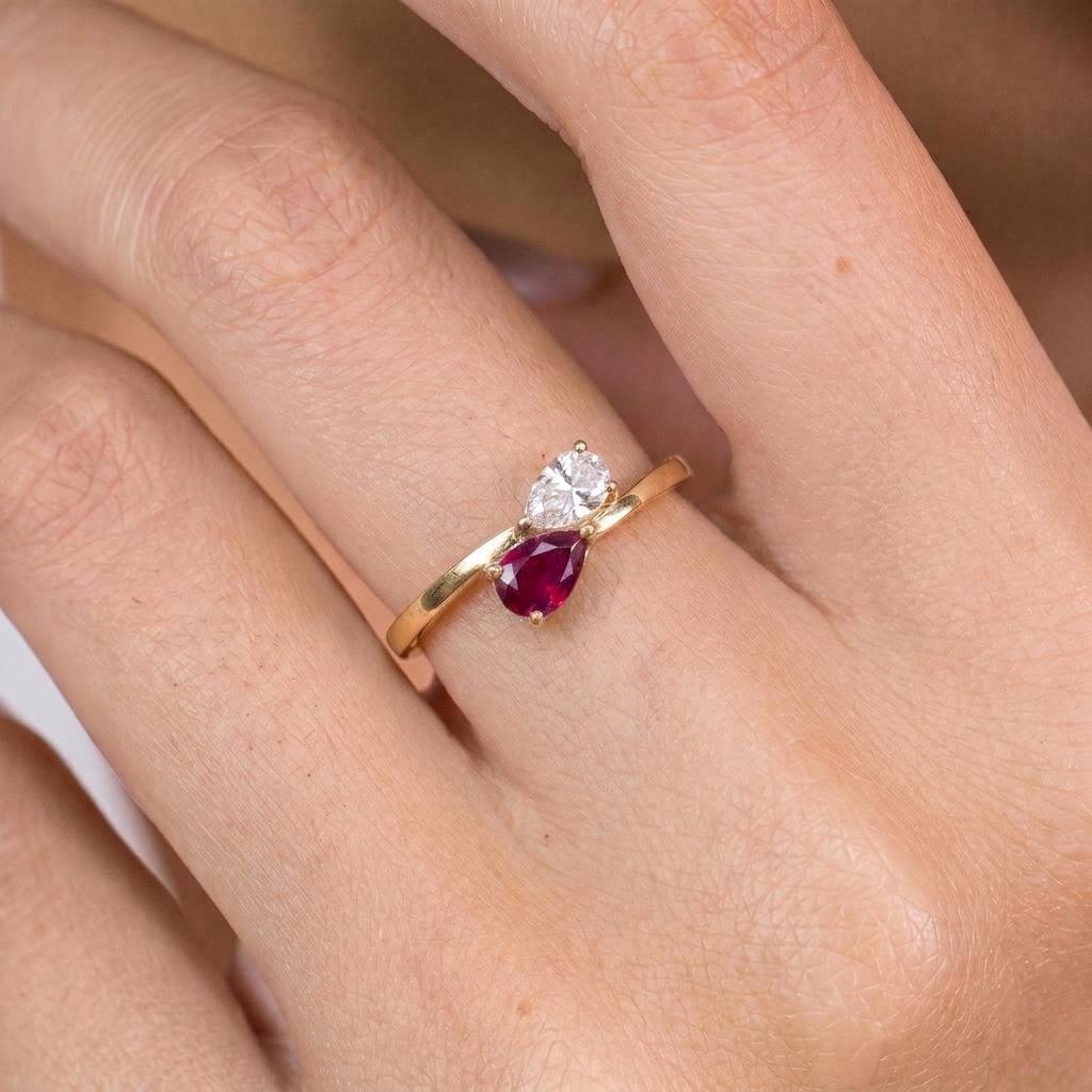 Pear Ruby & Diamond Ring, 14K Gold Bypass Two Stone Ring, Unique Engagement Anniversary Gift, Promise Ring Toi et Moi Style