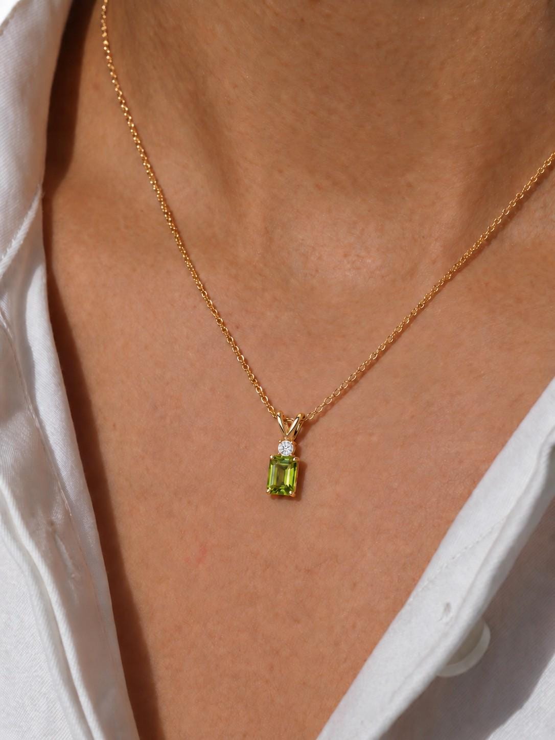 August Birthstone Peridot Pendant, Emerald Cut Green Necklace, Art Deco Solitaire, Gift for Sister, Best Friend Birthday Present