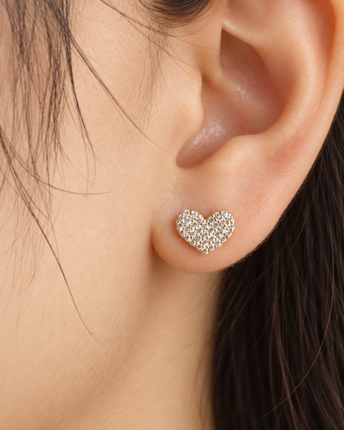 Heart stud earrings
