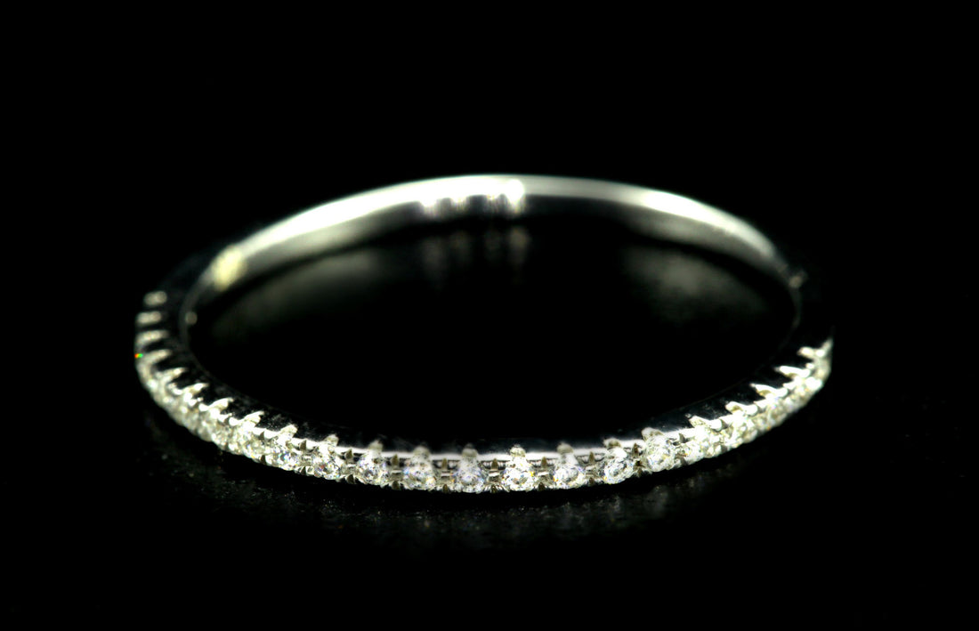 Platinum Diamond Wedding Band Micro Pave Platinum Stacking Rings Engagement Ring High Quality Diamonds Vs F-G 1.3mm 0.11ctw