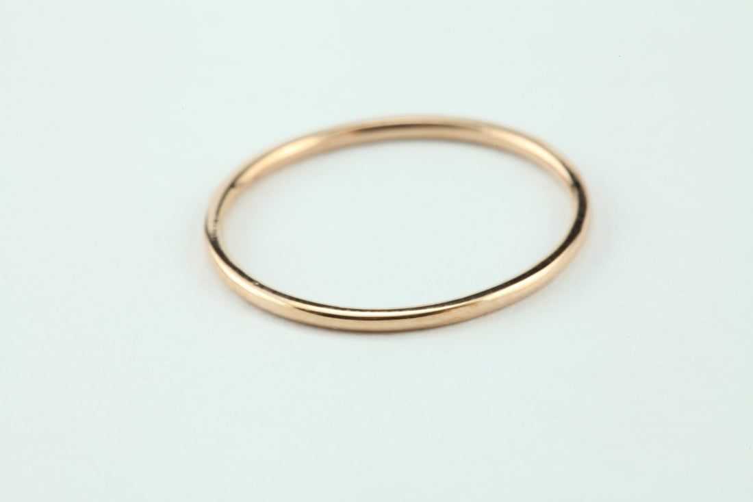 1 mm Gold Ring/ Dainty Solid Gold Thin Wedding Band/ Slim Stacking Ring/ Simple Gold Ring/ Solid Gold Ring, Midi Ring, Knuckle Ring 1mm