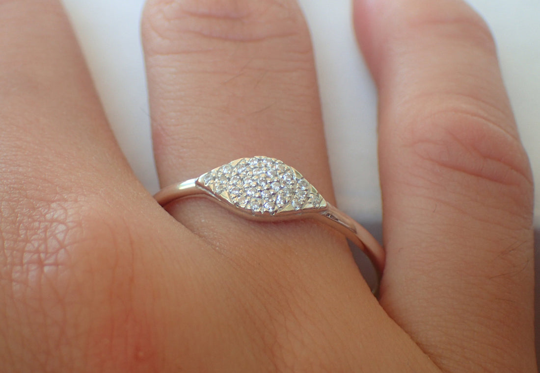 Vintage Engagement Ring Marquise Shape Ring Platinum Ring 14k White Gold Dainty Ring Diamond Pre-Engagement Ring Eye Shaped Ring Design