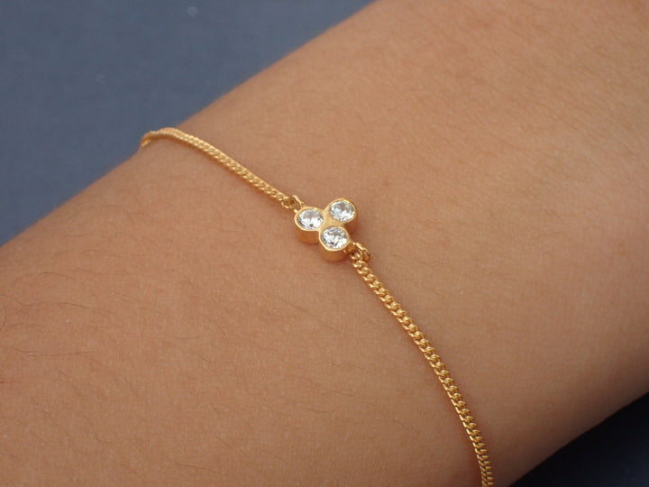 Gift for Her Gift for Wife Bridesmaid Gift Graduation Gift Daughter Gift Sweet 16 Present 14k Gold Bracelet 3 Stone Diamond Bracelet