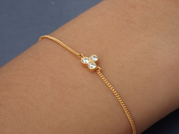 Gift for Her Gift for Wife Bridesmaid Gift Graduation Gift Daughter Gift Sweet 16 Present 14k Gold Bracelet 3 Stone Diamond Bracelet
